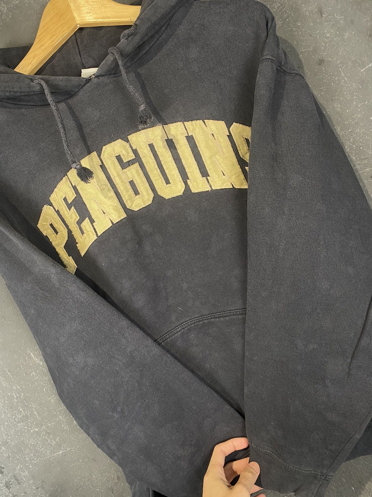 NHL × Vintage y2k NHL Penguins Boxy Pullover Size US L / EU 52-54 / 3 - 4 Thumbnail