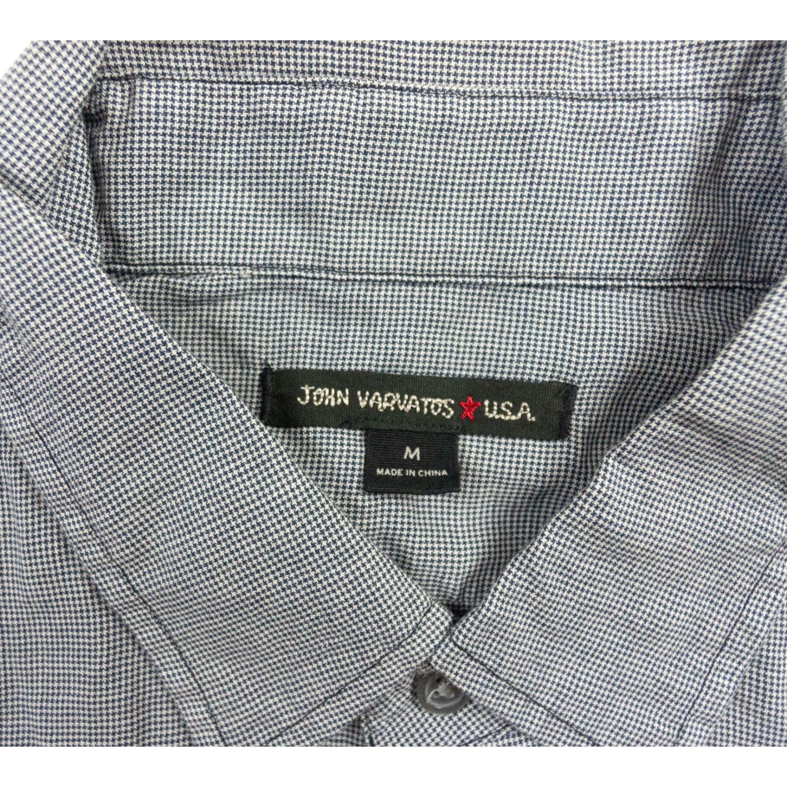 John Varvatos John Varvatos Shirt Mens Medium Gray Lightweight Houndstooth Button-Down Regular Fit Cotton Preppy 90s? (No, avoid adding decade unless present) Size US M / EU 48-50 / 2 - 6 Thumbnail