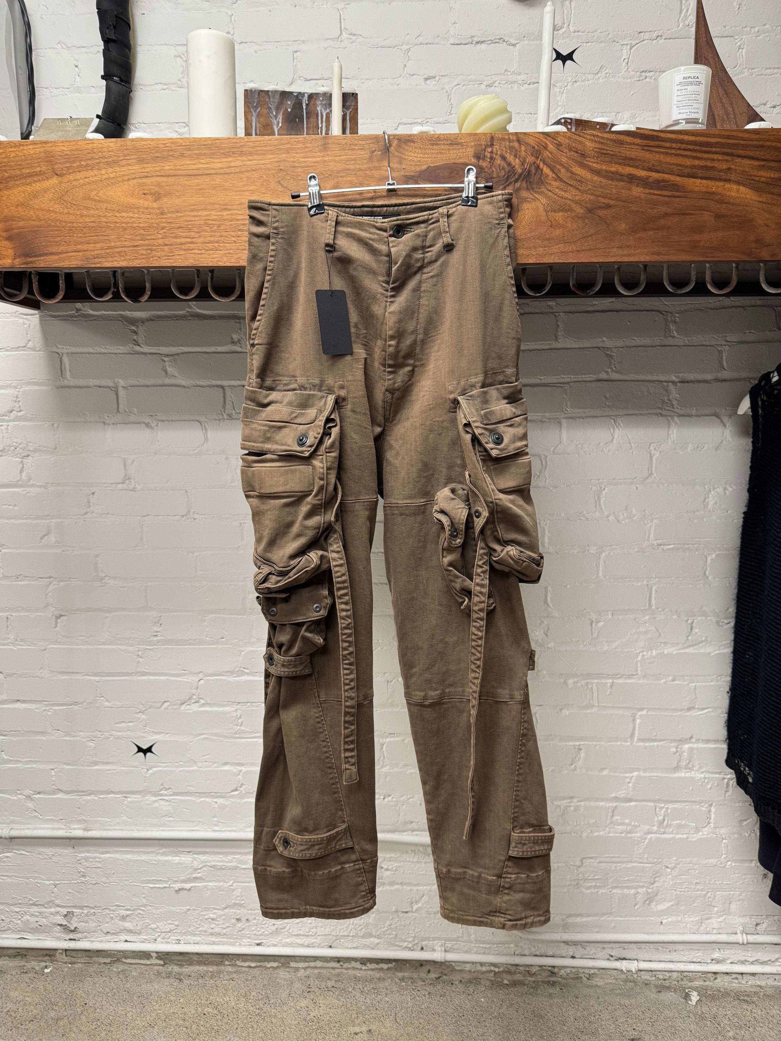 Julius AW2021 Julius ‘Gas Mask’ Heavy Cotton Brown Wide Leg Cargo Pants Size US 28 / EU 44 - 1 Thumbnail