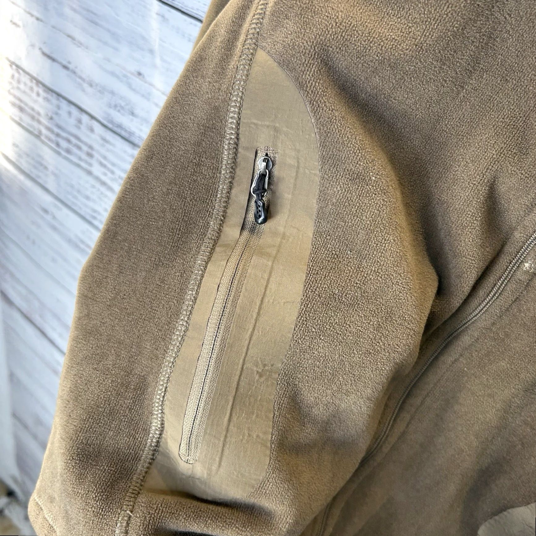 Patagonia VINTAGE Patagonia R3 Regulator Fleece Full-Zip Sherpa Lined Jacket Medium Men Size US M / EU 48-50 / 2 - 5 Thumbnail