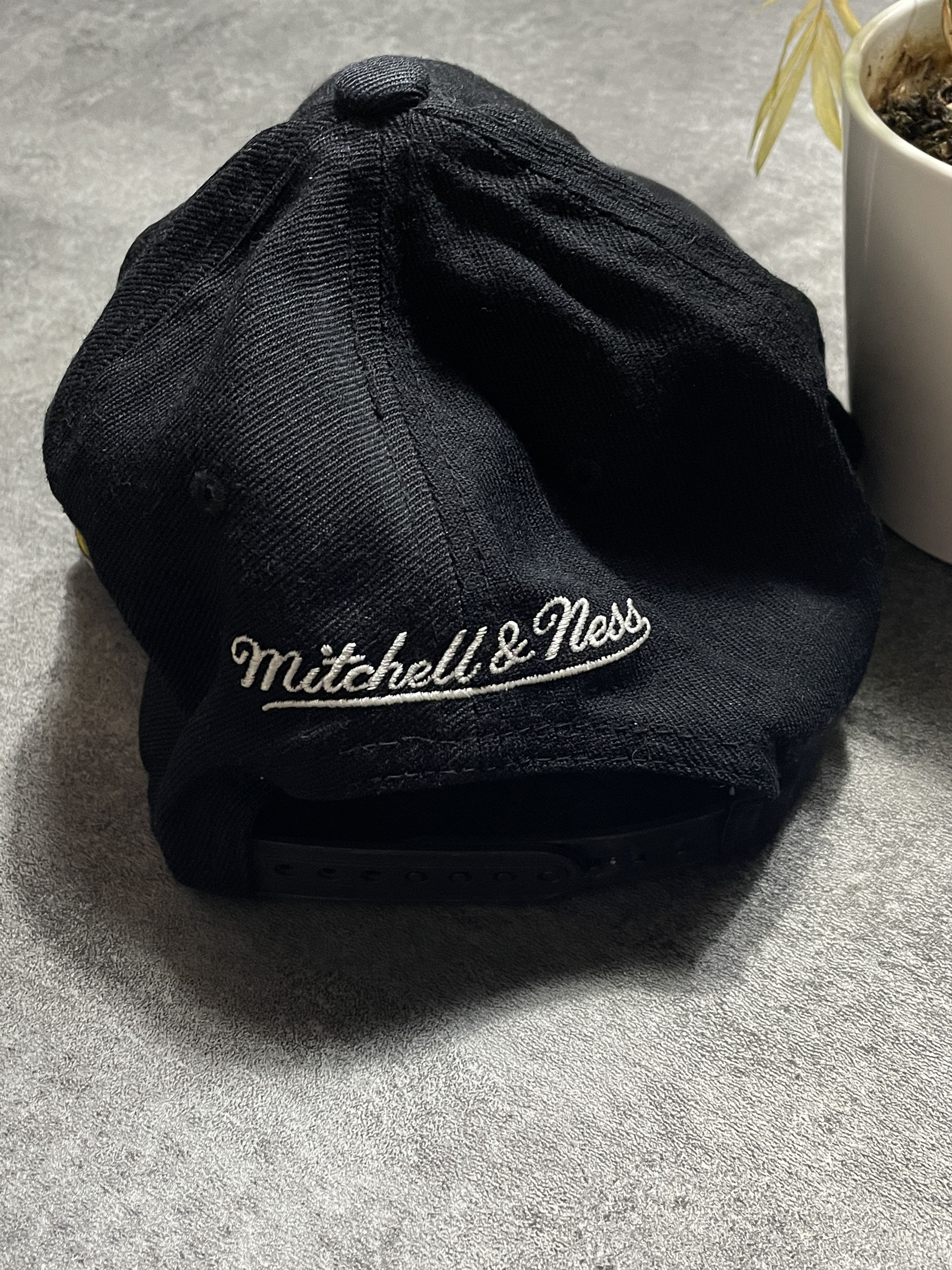 Mitchell & Ness ❗️RARE❗️Lakers Mitchell & Ness Cap Vintage Y2K Wool Size ONE SIZE - 4 Thumbnail