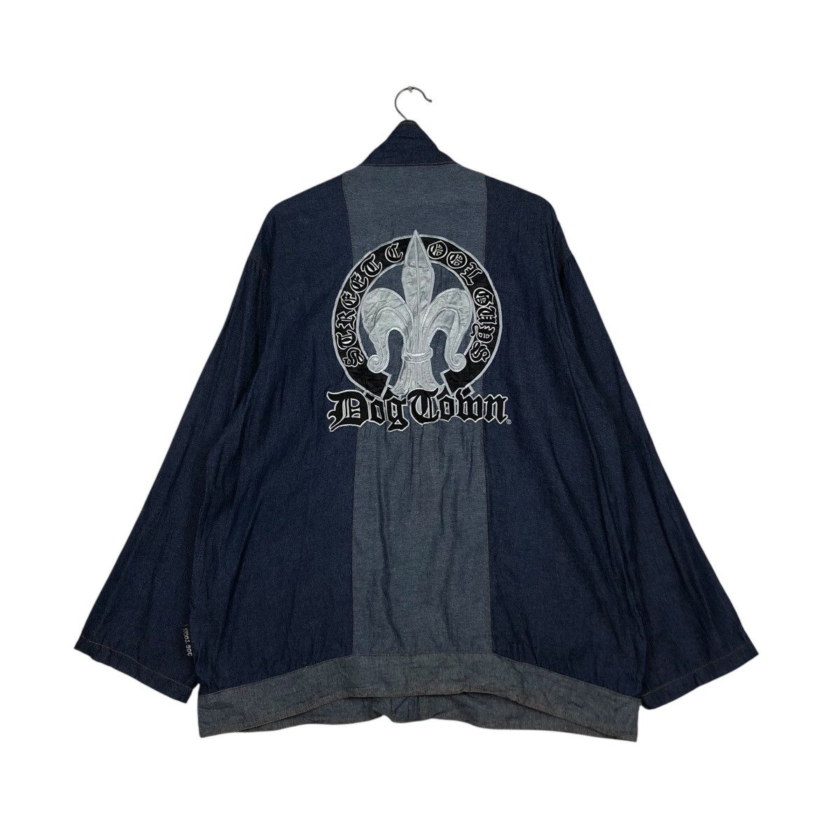 Dogtown 🔥VINTAGE DENIM ZIPPER JACKET DOGTOWN BACKHIT BIG LOGO DESIG Size US M / EU 48-50 / 2 - 10 Thumbnail