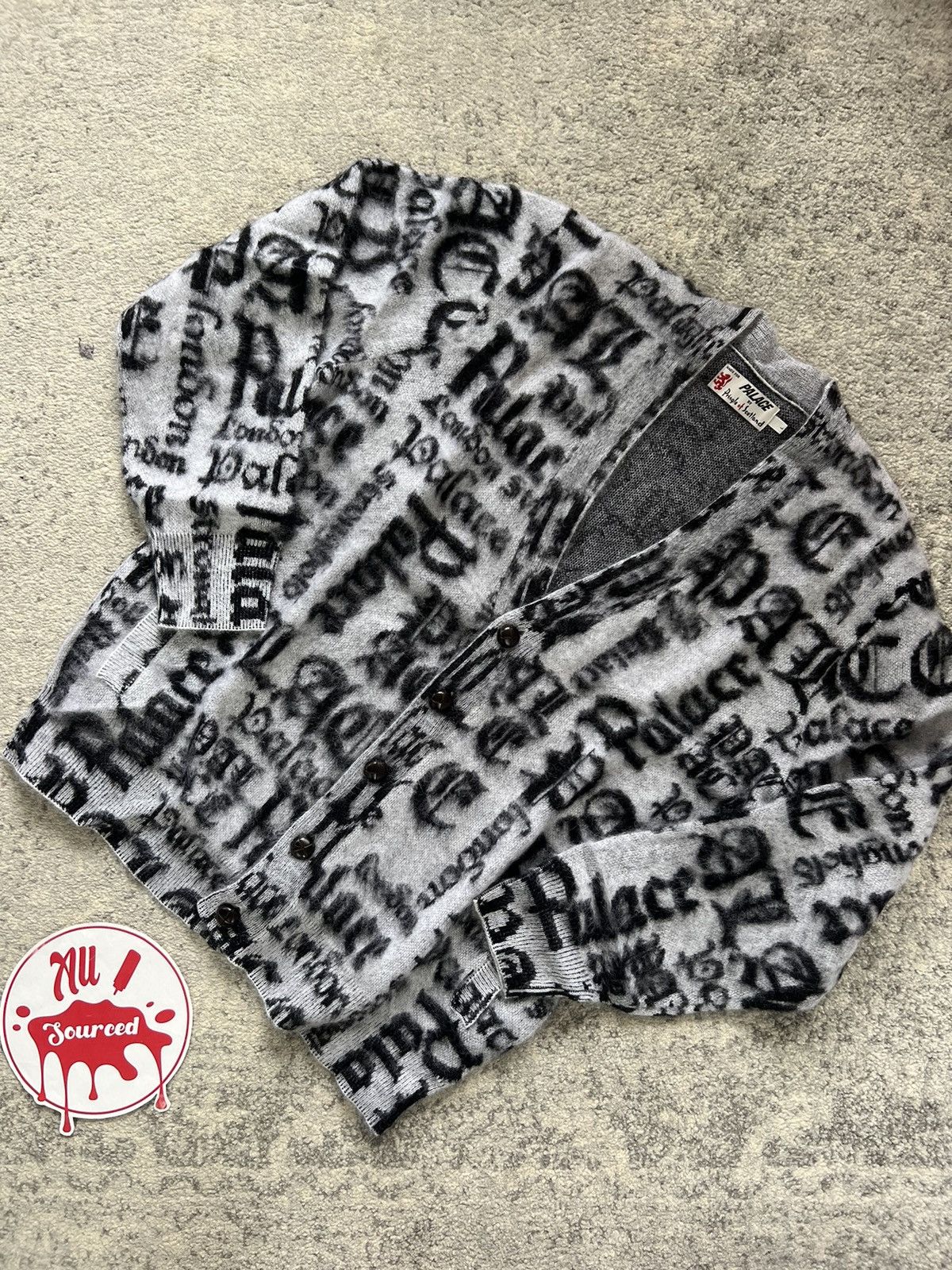 m*n様 新品 23FW palace chill cardigan XL m*n様 新品 23FW palace chill cardigan XL - メルカリ