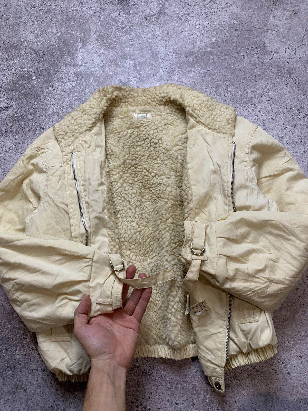 Japanese Brand Vintage Cropped Fur Bomber Made In Japan Size US L / EU 52-54 / 3 - 2 Thumbnail