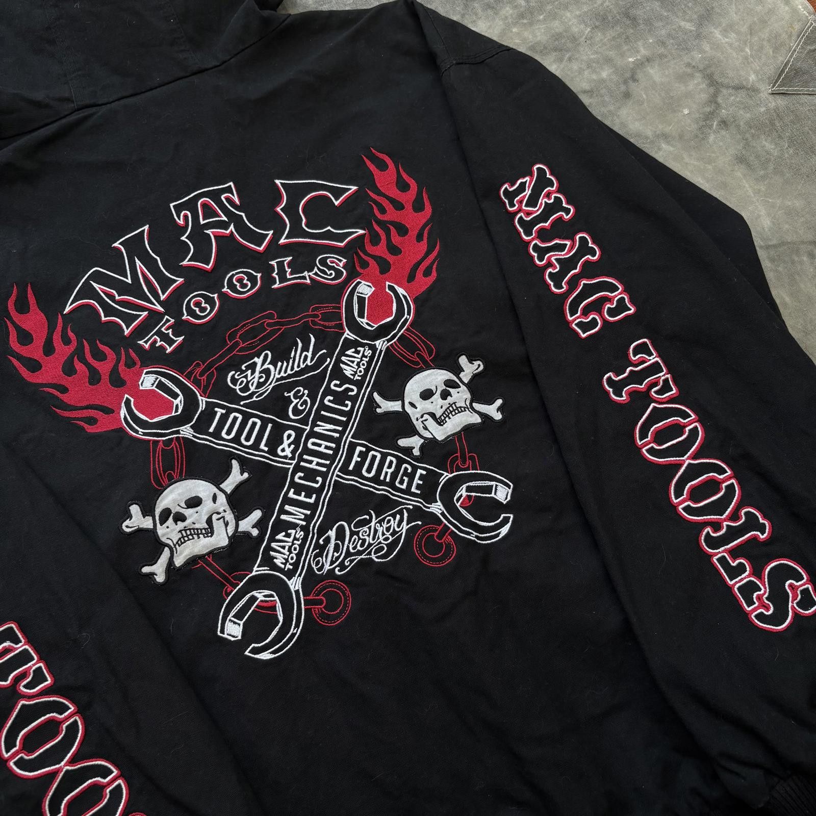 Vintage Vintage Y2K Mac Tools Embroidered Fire Skulls Canvas Jacket Size US XXL / EU 58 / 5 - 3 Thumbnail