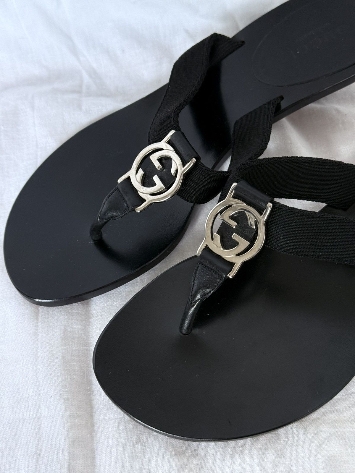 Gucci Gucci Black Interlocking GG Mules Flip Flops Kitten Heels Size US 4.5 / IT 34.5 - 5 Thumbnail