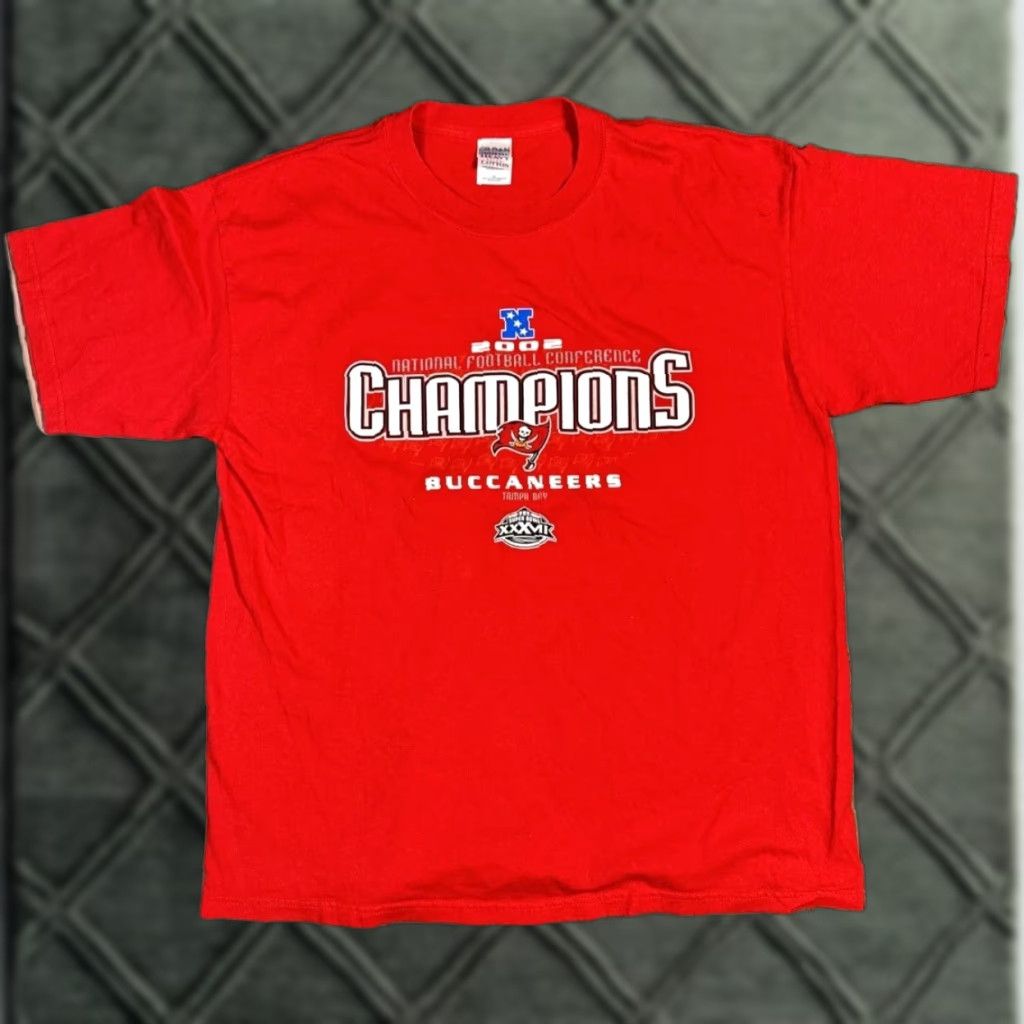 NFL VINTAGE Tampa Bay Buccaneers NFC Champs NFL T-Shirt XL Men Red Size US XL / EU 56 / 4 - 1 Thumbnail
