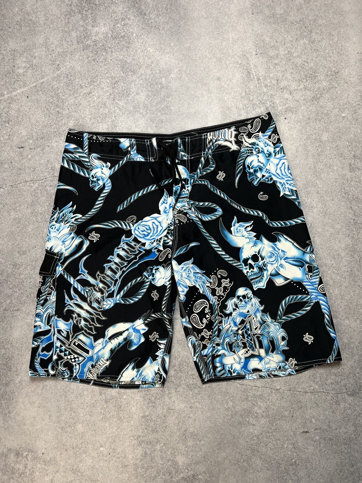 Billabong Vintage Billabong Skulls Rhinestones Graffiti Nylon Shorts Size US 36 / EU 52 - 1 Thumbnail
