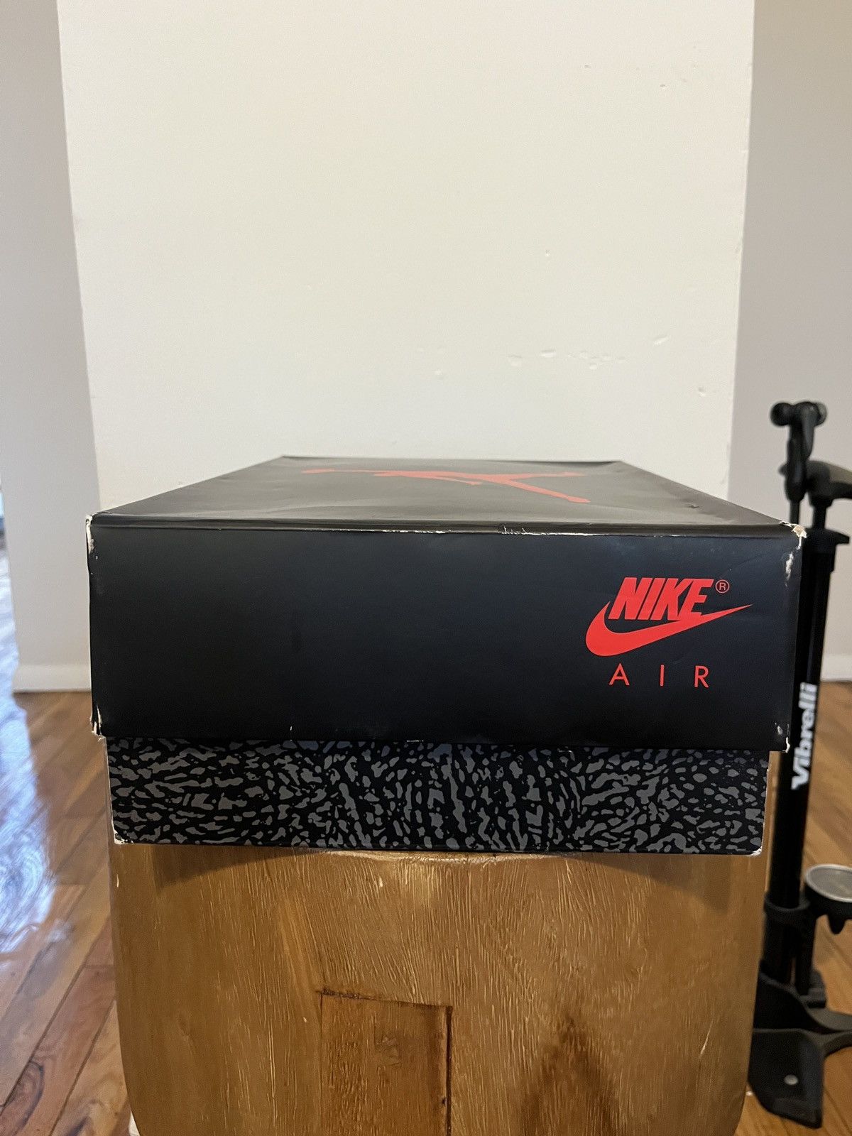 Jordan Brand Jordan 3 Retro Fire Red (2022) Size US 10 / EU 43 - 11 Thumbnail