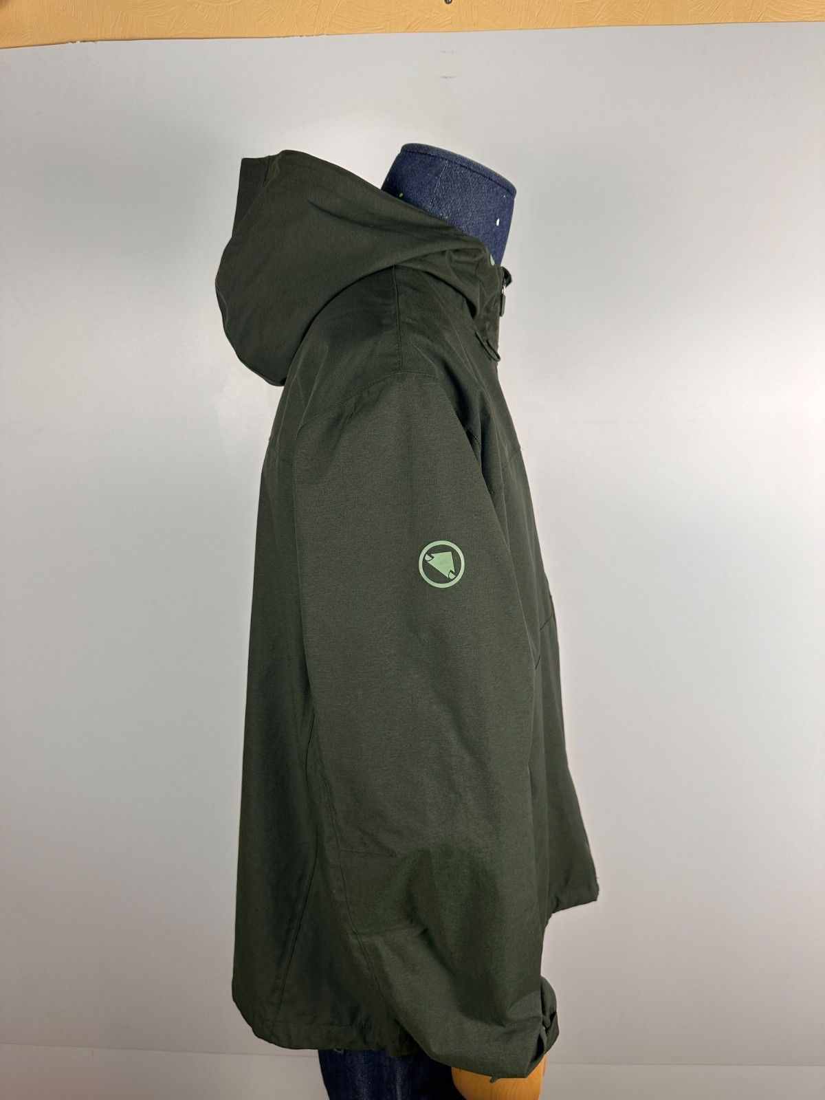 Other Endura Hummvee Waterproof Hooded MTB Jacket Green Size 3XL Size US XXL / EU 58 / 5 - 7 Thumbnail