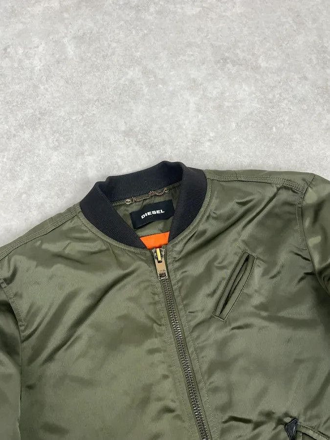 Diesel 2000s Diesel Khaki Bomber Jacket Size US S / EU 44-46 / 1 - 5 Thumbnail