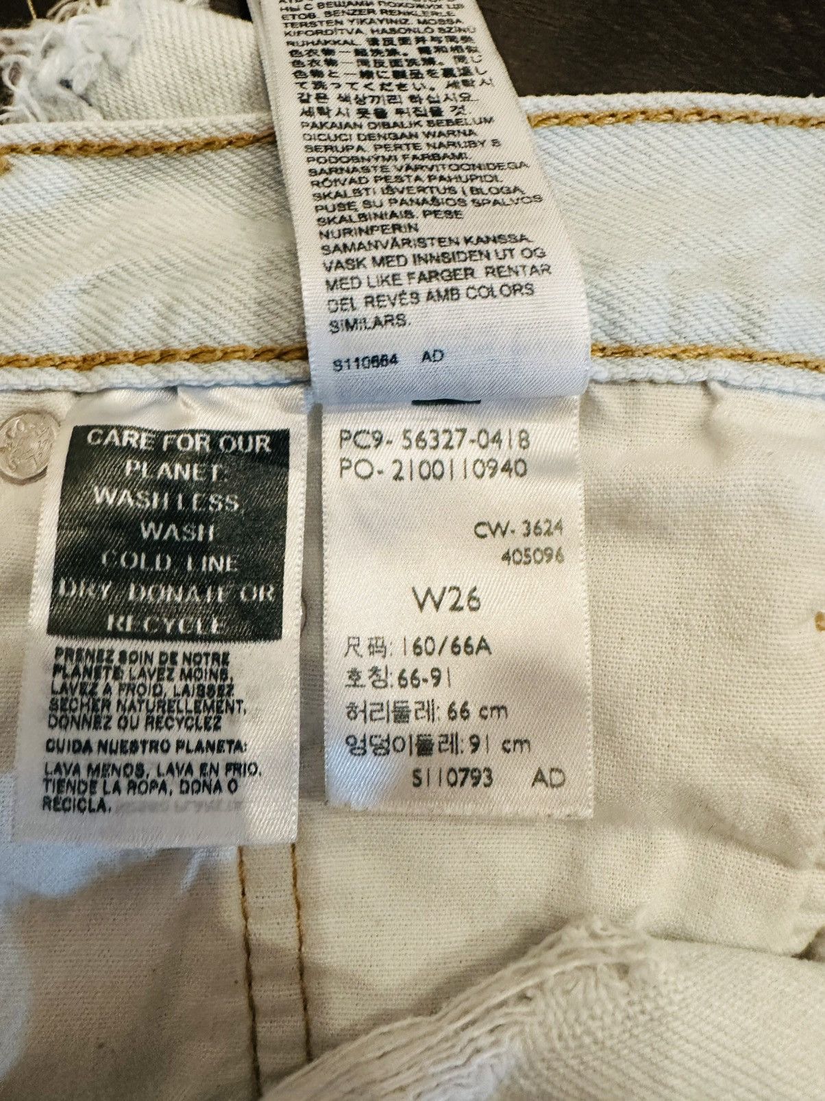 Levi's Levi’s 501 Distressed Women’s Light Wash Button Fly-Size 26 Size 26" / US 2 / IT 38 - 9 Thumbnail