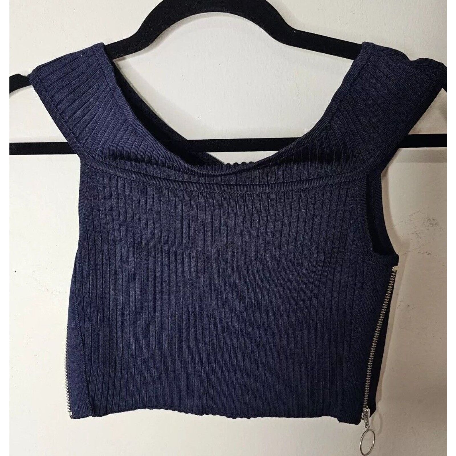 Other Arc Navy Off Shoulder Ribbed Sweater Side Zip Crop Top P S Size S / US 4 / IT 40 - 2 Thumbnail