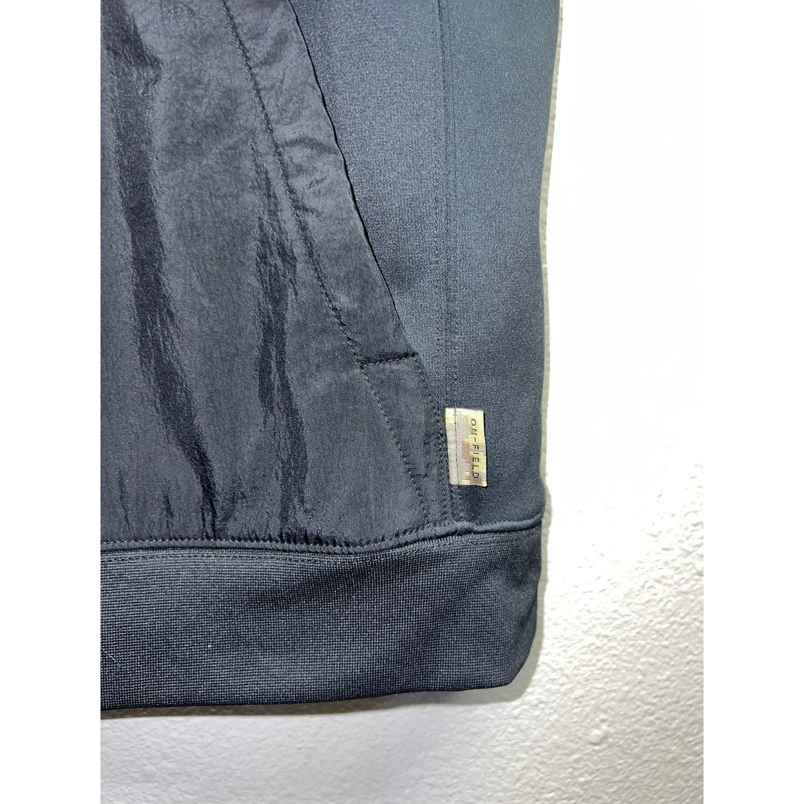 Vintage Nike Seattle Seahawks Hoodie Salute To Service Sideline S Size US S / EU 44-46 / 1 - 7 Thumbnail