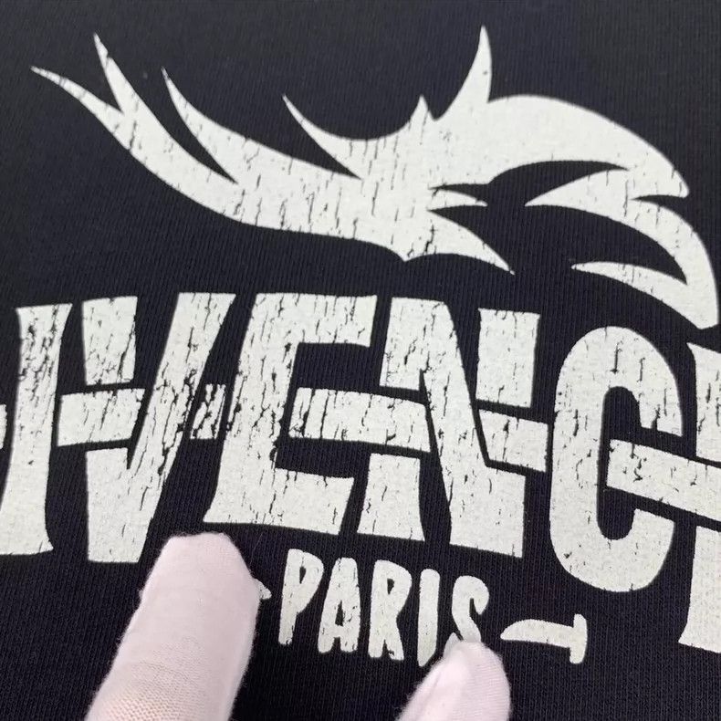 Givenchy Givenchy Black Logo Letter Print Distressed Cotton Crew Ne Size US S / EU 44-46 / 1 - 9 Thumbnail