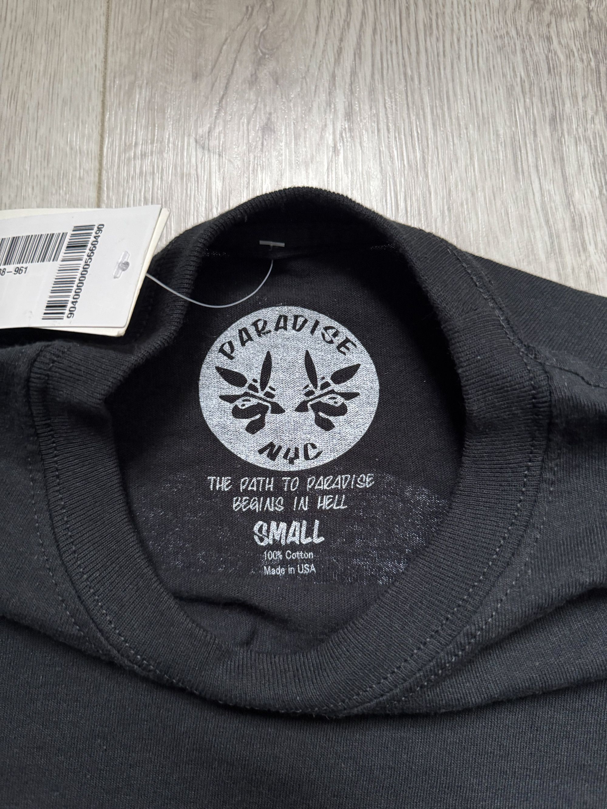 Paradise Smile Black Long Sleeve T-Shirt Size S (small) Made in US Size US S / EU 44-46 / 1 - 5 Thumbnail