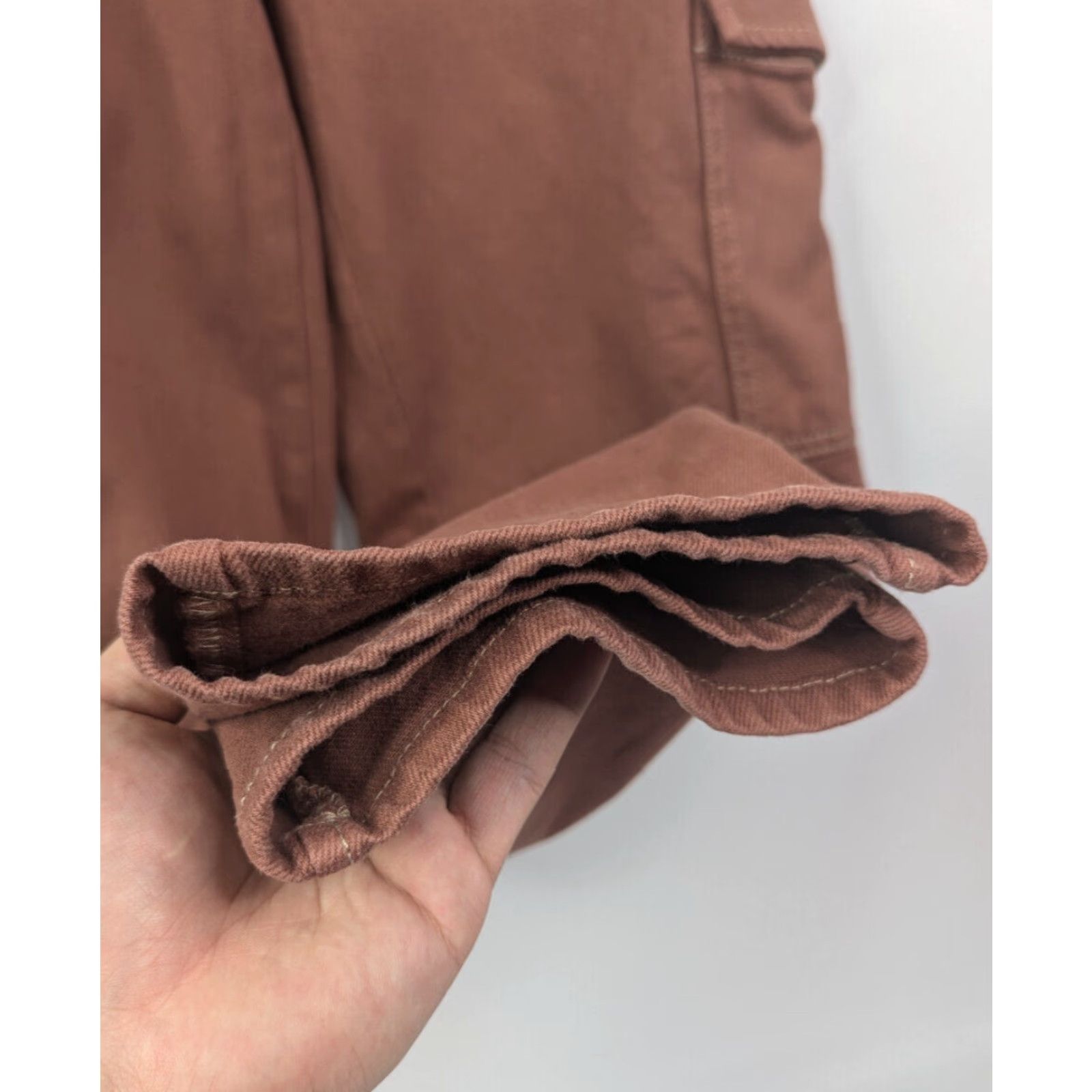 Aritzia Aritzia Wilfred Free Womens Size 4 Modern High Waist Cargo Mocha Sorbet Pants Size 27" / US 4 / IT 40 - 2 Thumbnail