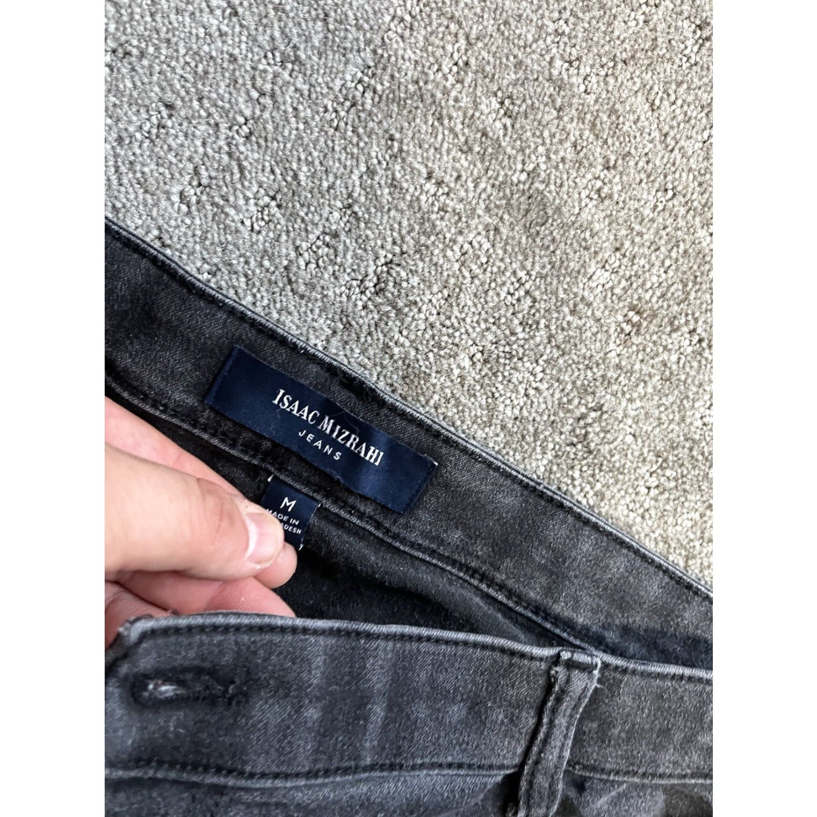 Isaac Mizrahi Isaac Mizrahi Missy Jeans Black Medium High Rise Tapered Leg Slim EUC Size 32" / US 10 / IT 46 - 5 Thumbnail
