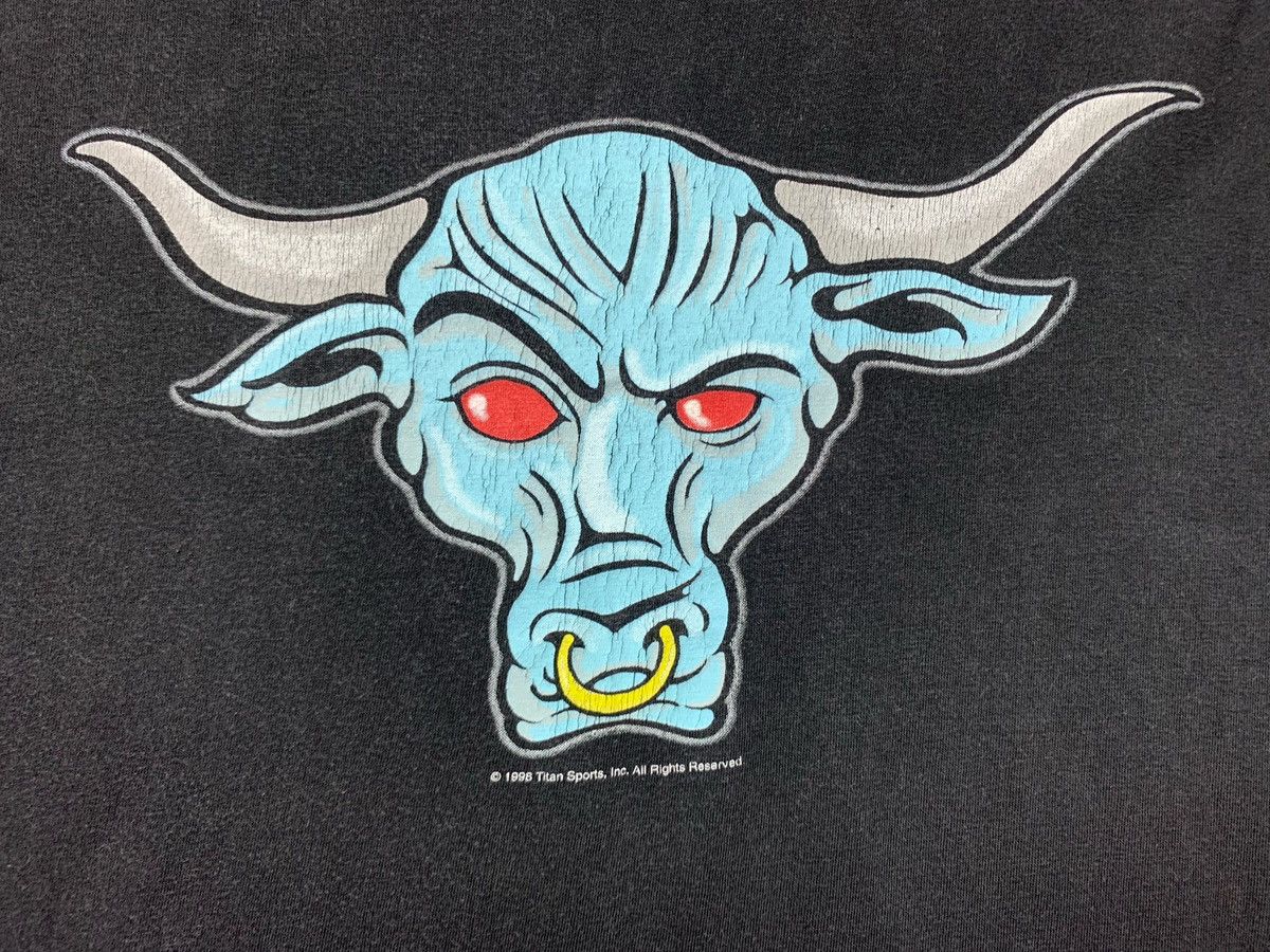 Vintage WWF bull vintage tee Layin the rock wrestling T-shirt sz XL Size US XL / EU 56 / 4 - 4 Thumbnail