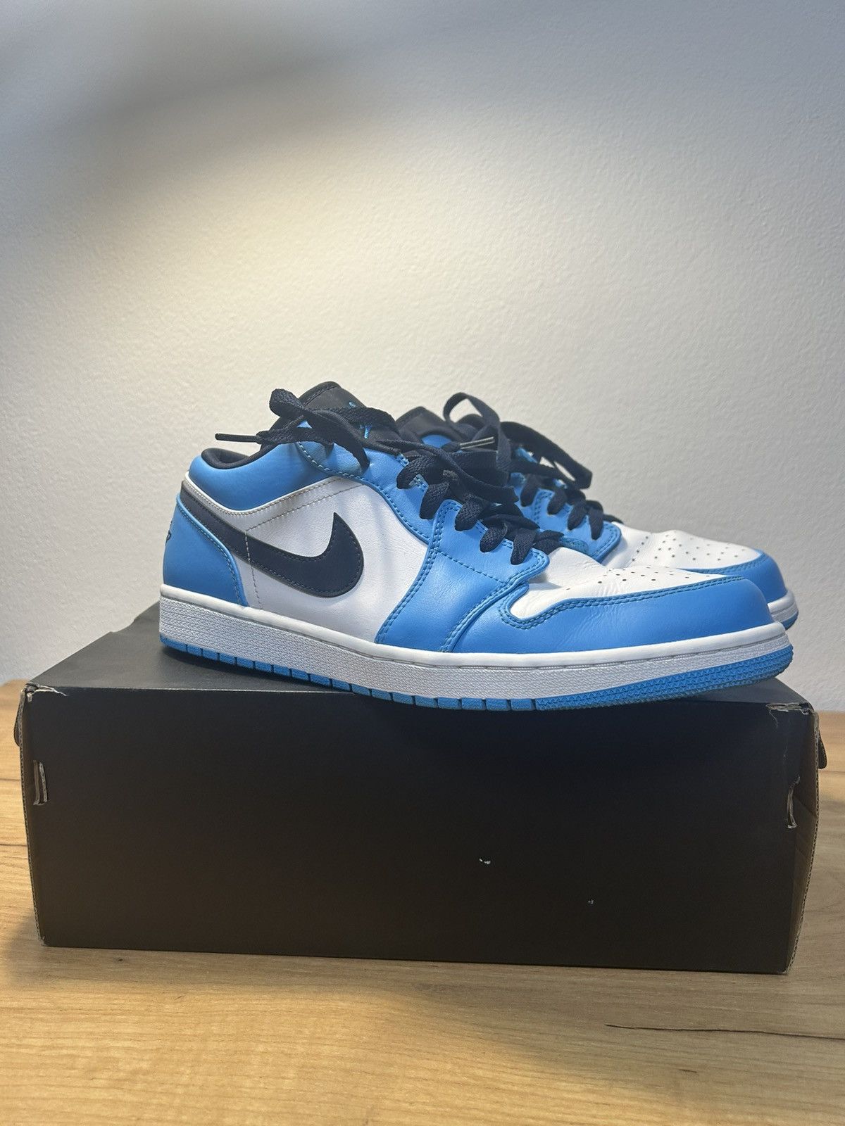 Jordan Brand Air jordan 1 low powder blue-obsidian Size US 14 / EU 47 - 2 Thumbnail