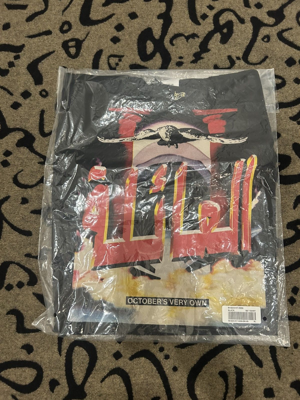 Drake OVO Arabic “The Family” Graphic Tshirt Size US XL / EU 56 / 4 - 8 Thumbnail