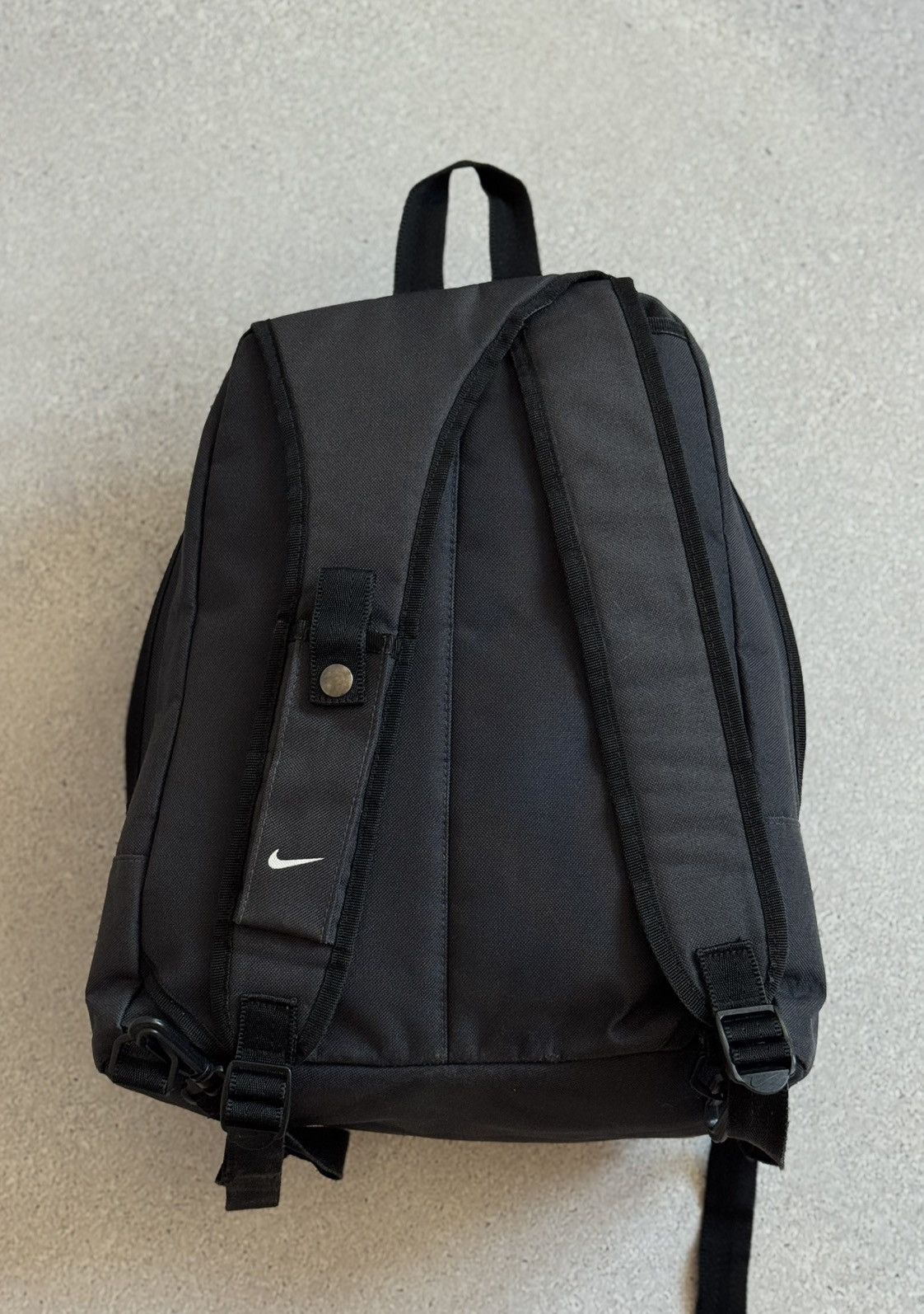Nike 90s Nike Vintage Backpack Sling Bag Gorpcore Mini Swoosh Size ONE SIZE - 12 Thumbnail