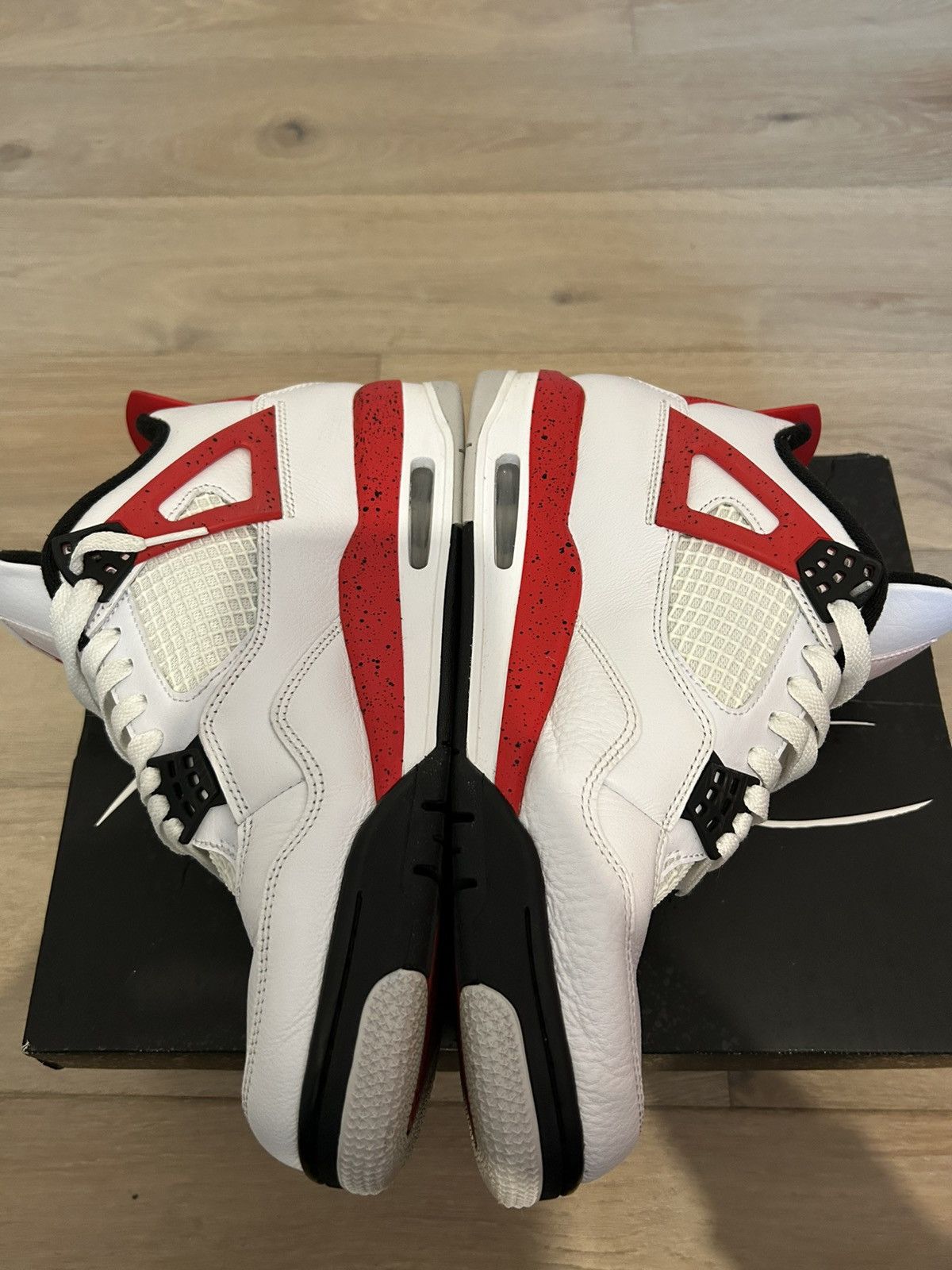Nike Jordan 4 Retro Red Cement Size US 9.5 / EU 42-43 - 4 Thumbnail