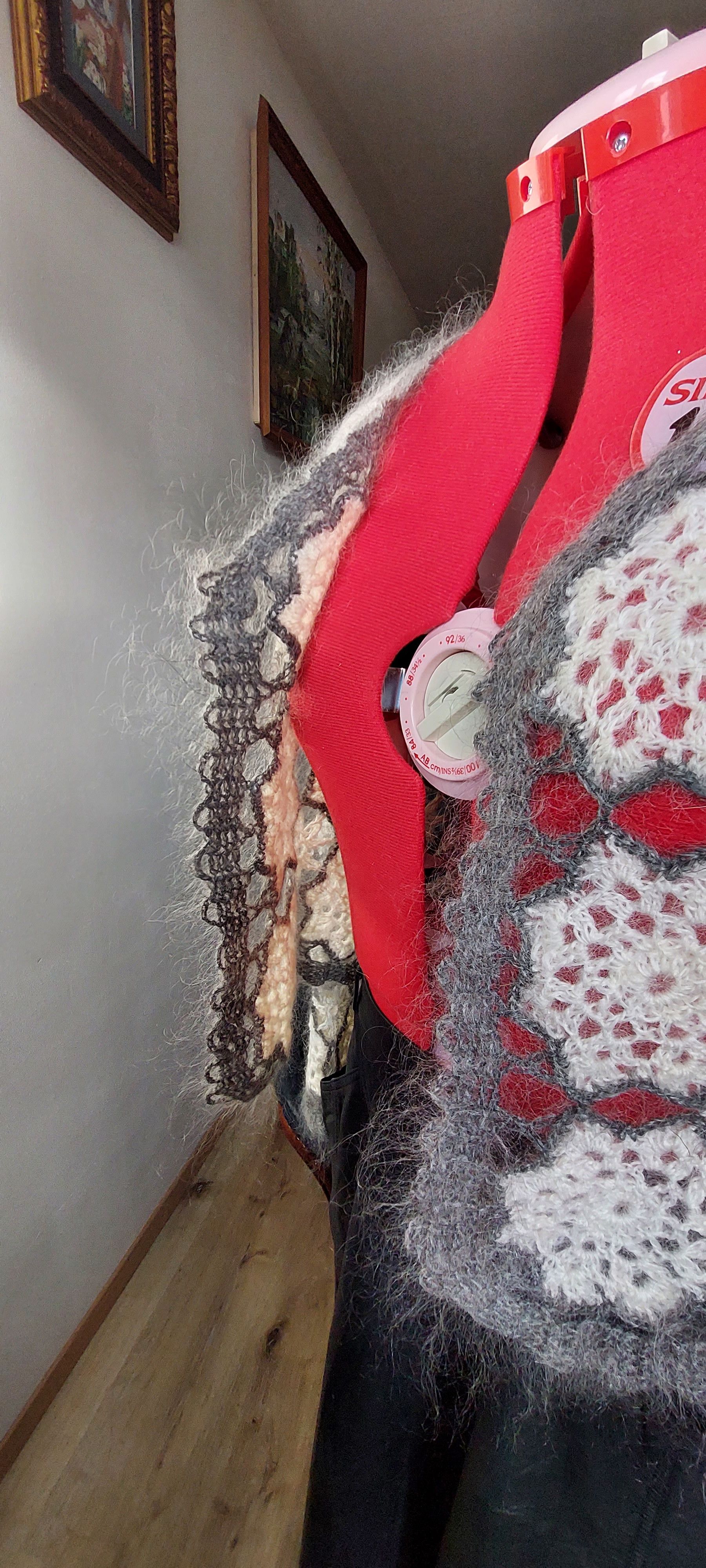 Vintage Mohair Crochet Bolero – 70s Hippie Boho Jacket Vintage Size M / US 6-8 / IT 42-44 - 8 Thumbnail