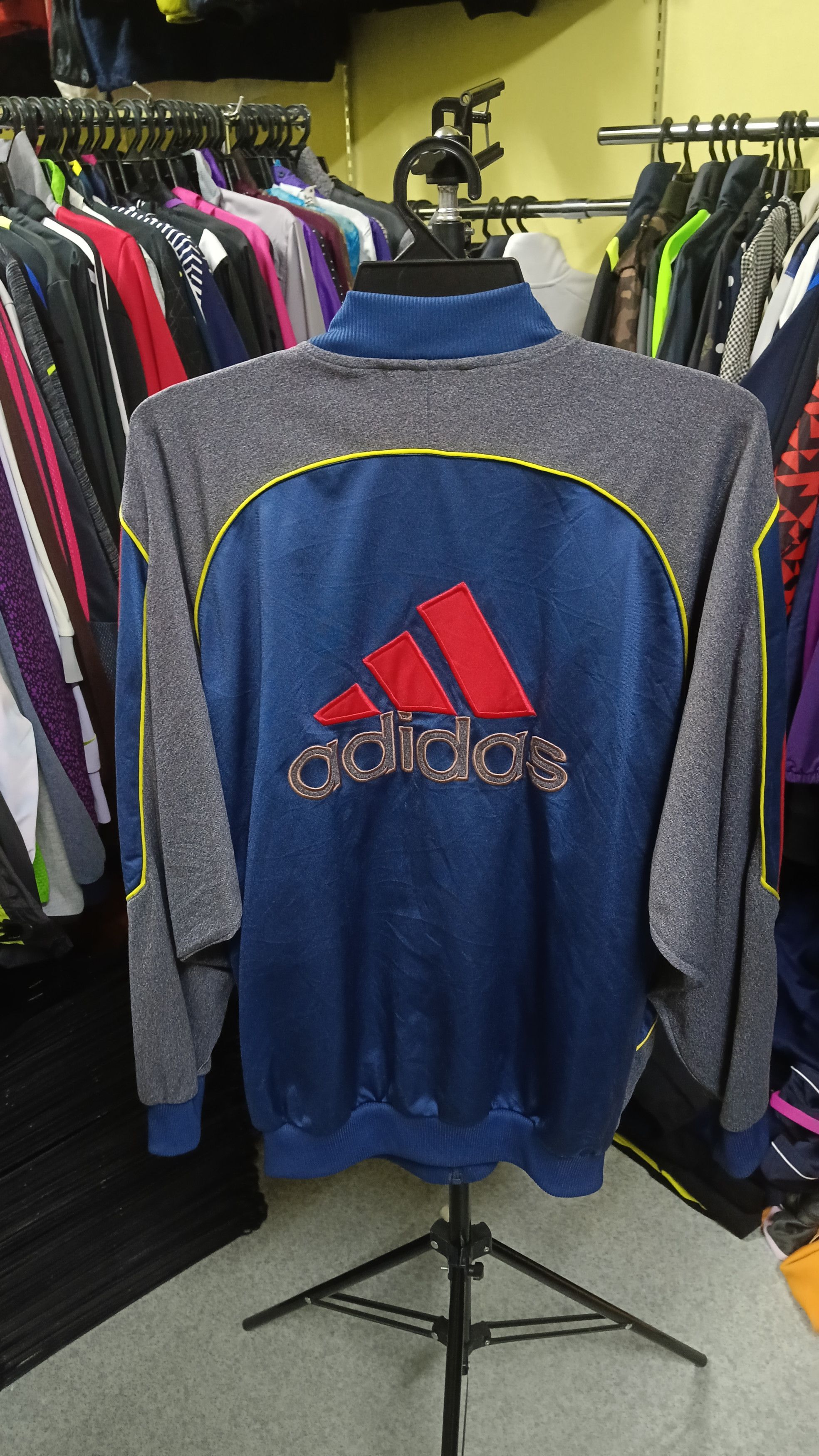 Adidas × Vintage 💥 Vintage Adidas Embroidery Logo Track Top Size US M / EU 48-50 / 2 - 2 Thumbnail