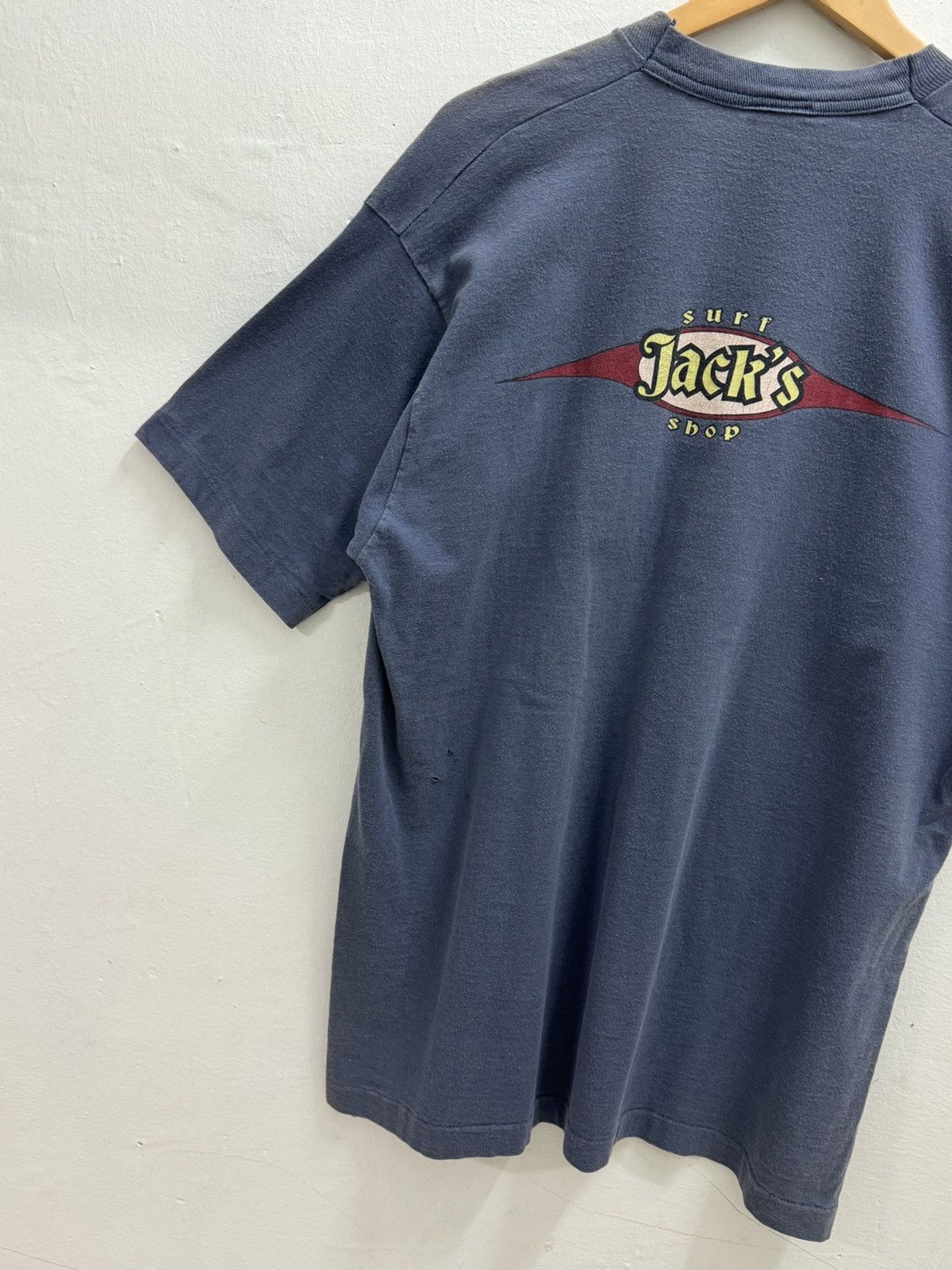 Vintage VINTAGE 90's JACK'S CENTRE LOGO SURFBOARDS SURFING TEE Size US L / EU 52-54 / 3 - 8 Thumbnail