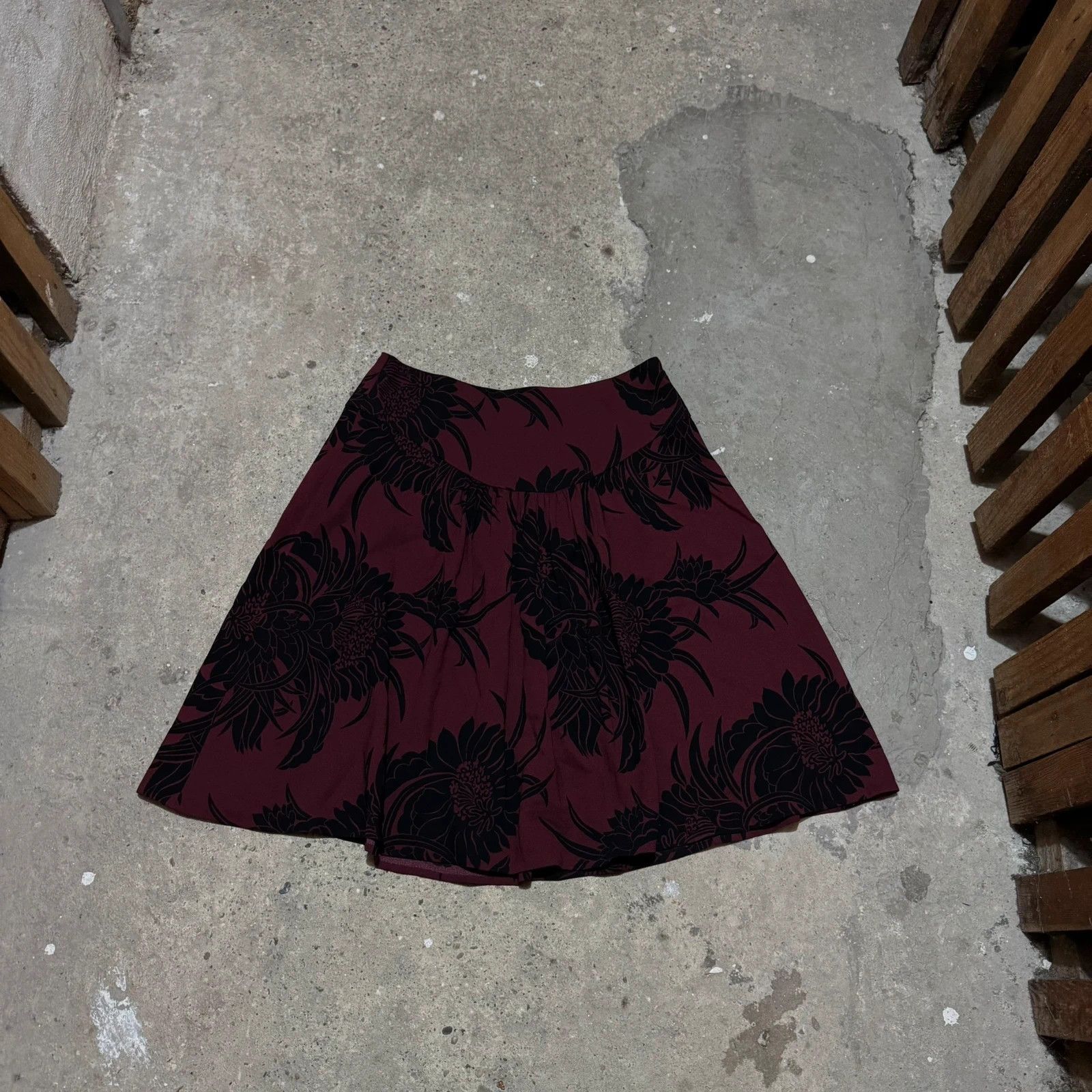 Prada Prada 2014 flower skirt Size 26" / US 2 / IT 38 - 1 Thumbnail