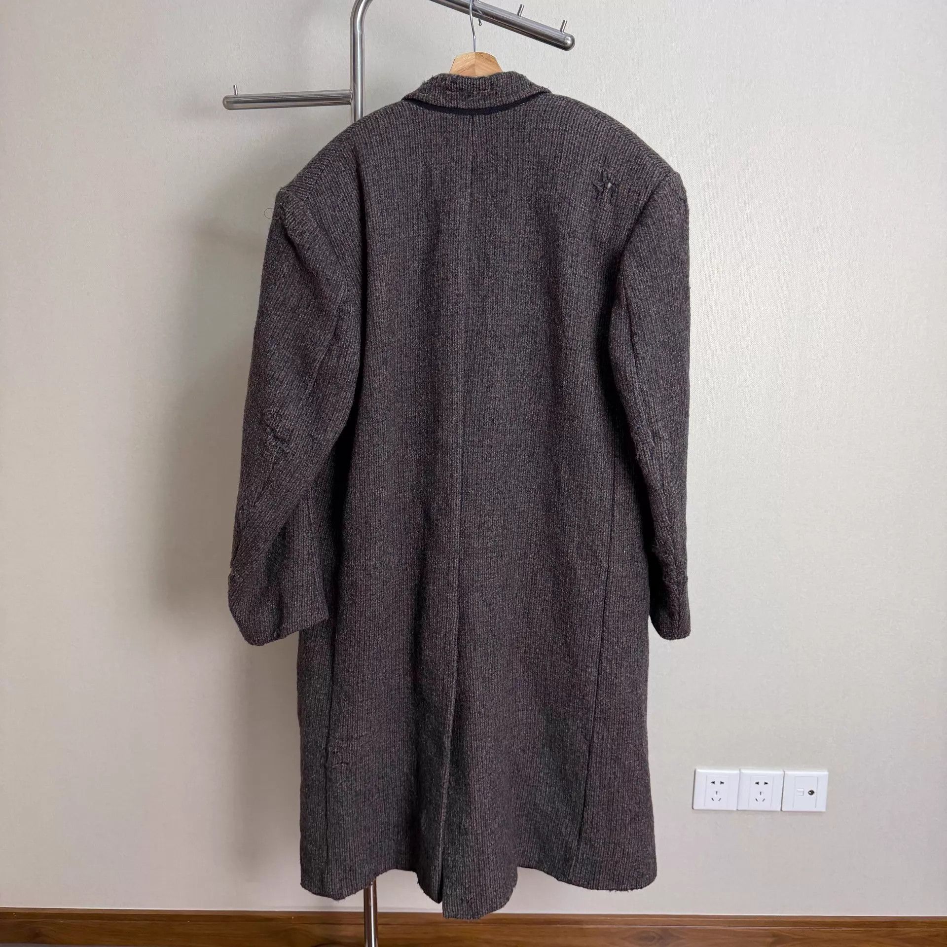 Balenciaga Balenciaga SS21 Houndstooth Wool OS Distressed Coat 36 LN Size XS / US 0-2 / IT 36-38 - 2 Thumbnail
