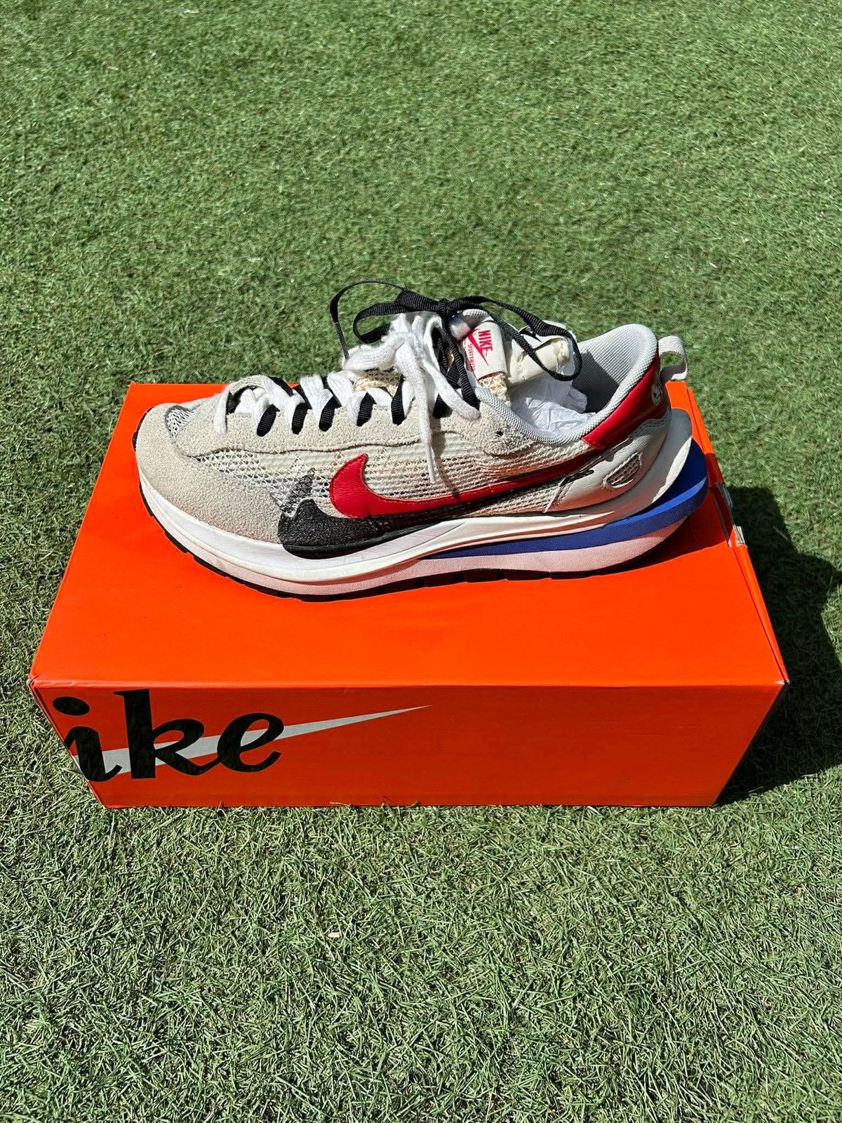Nike × Sacai Nike Sacai Vaporwaffle Royal Fuschia sneakers Size US 10 / EU 43 - 5 Thumbnail