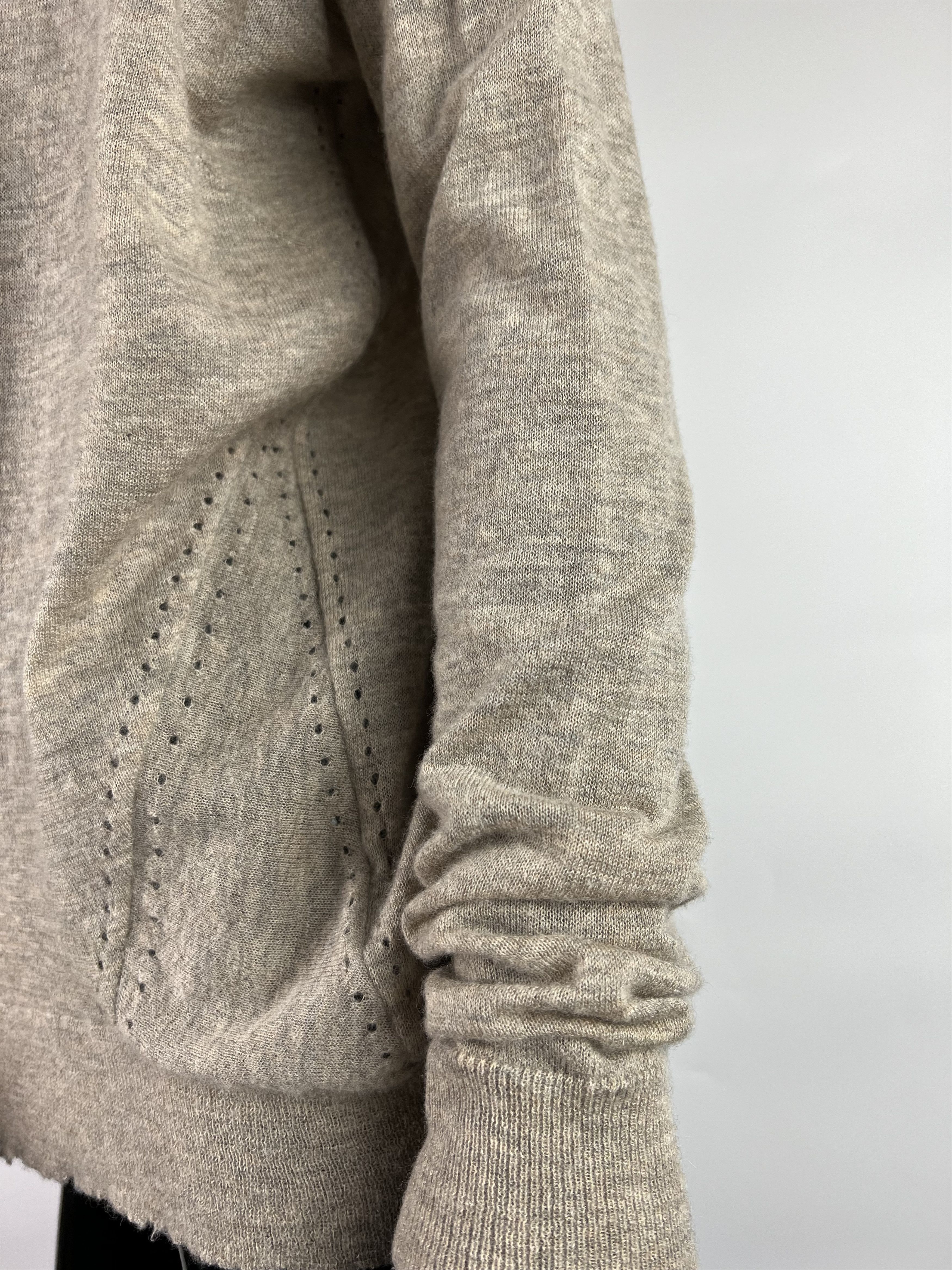 Zadig & Voltaire Zadig & Voltaire Women's 100% Cashmere V-Neck Sweater Size M Size M / US 6-8 / IT 42-44 - 9 Thumbnail