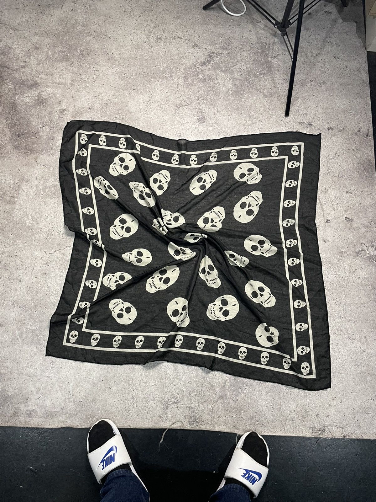 Other Vintage Skull scarf Y2K Punk Size ONE SIZE - 1 Thumbnail