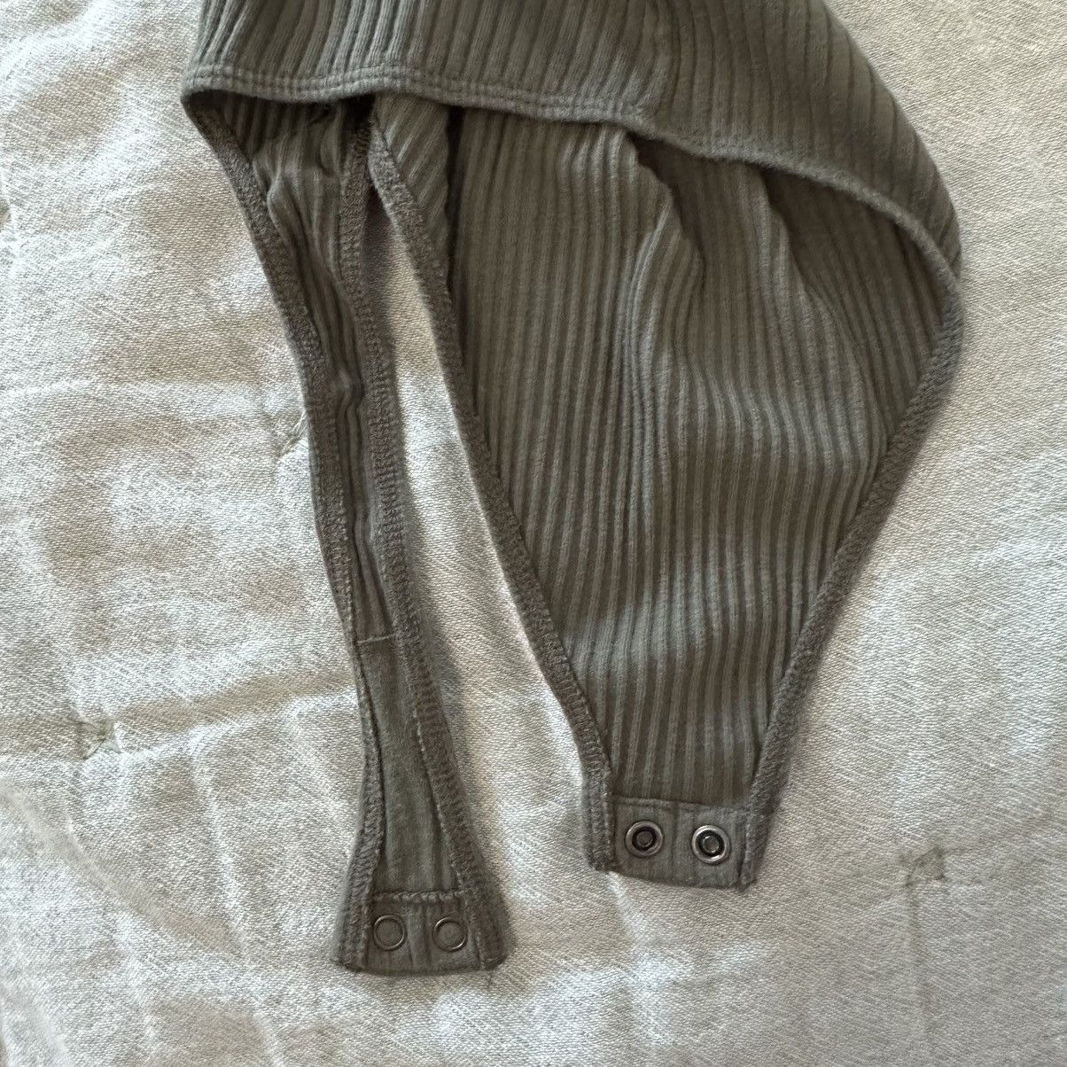 Hollister Hollister Ribbed Thong Bodysuit Size Medium Size M / US 6-8 / IT 42-44 - 5 Thumbnail