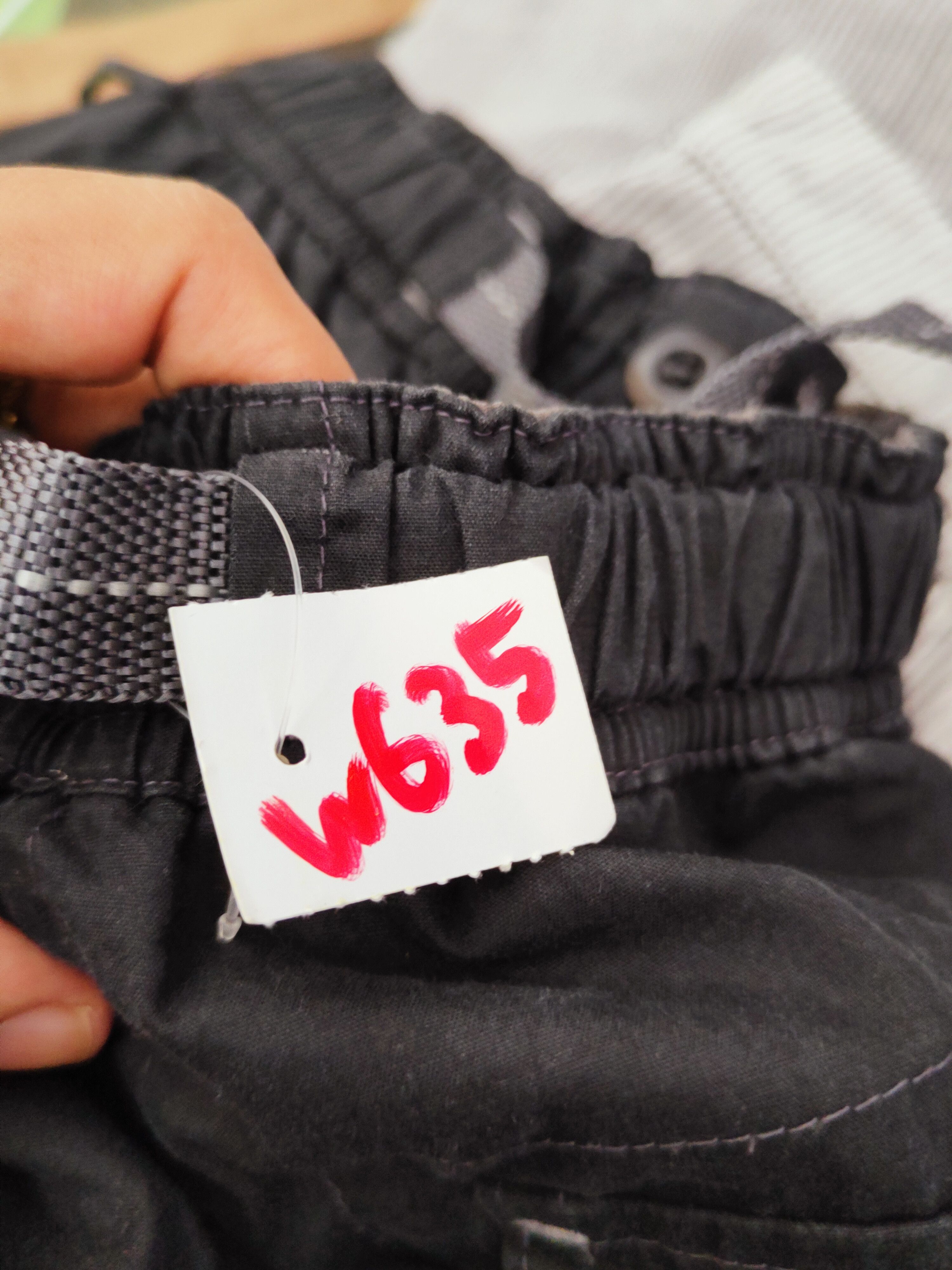 Japanese Brand Japanese Brand Black Multipocket Sweatpants #W635 Size US 30 / EU 46 - 15 Thumbnail