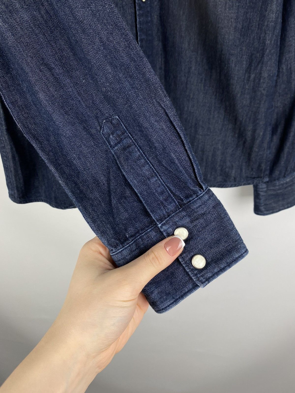 Levi's Levis men’s long sleeve denim button up shirt size S Size US S / EU 44-46 / 1 - 10 Thumbnail