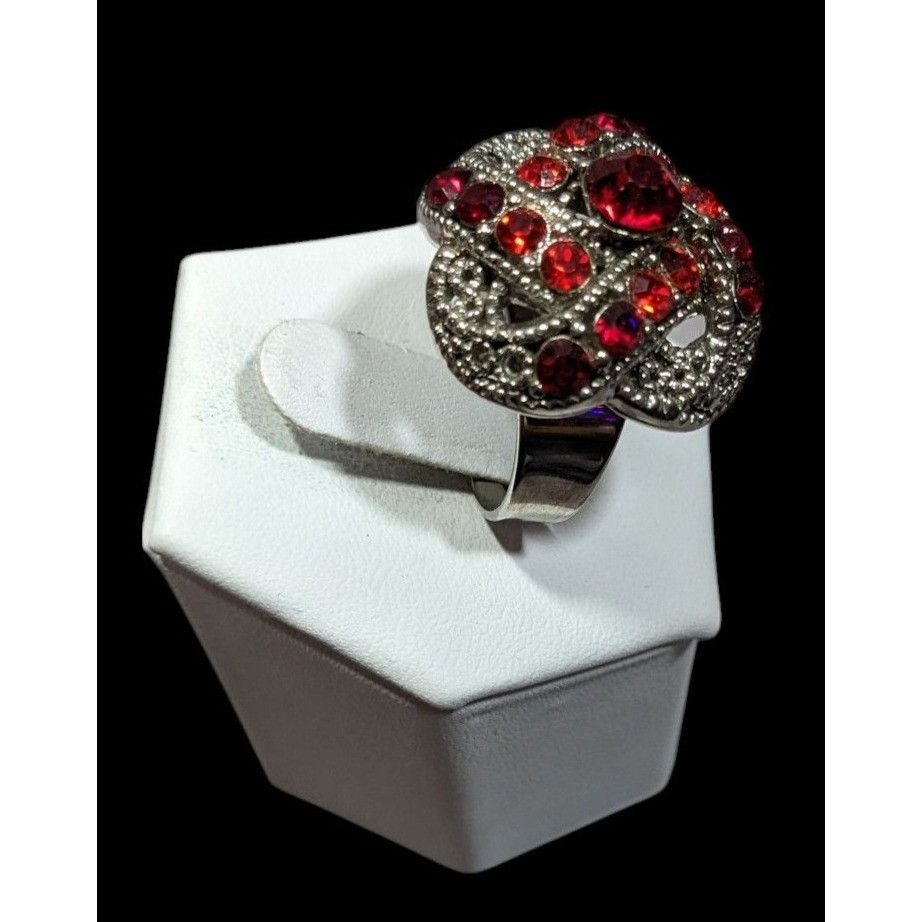 Other Gothic Vampire Knot Ring Silver Tone With Red Stones Adjusta Size ONE SIZE - 4 Thumbnail