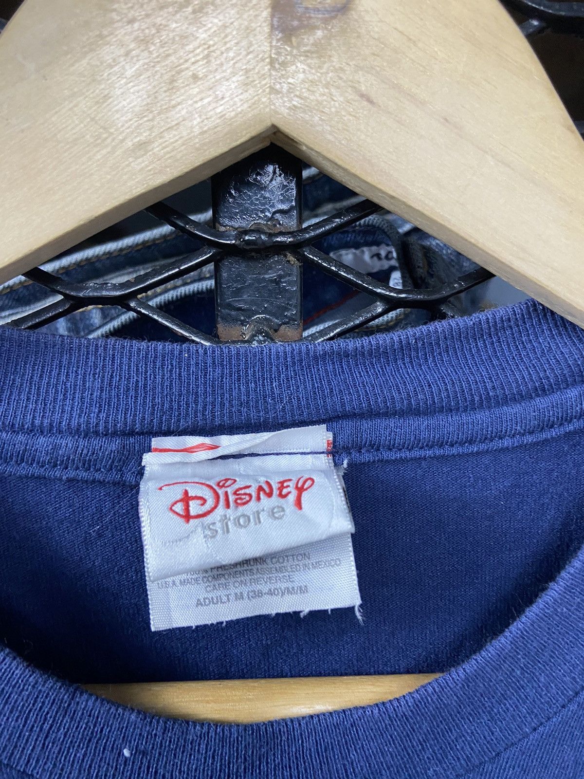 Disney × Other × Vintage VINTAGE DISNEY POOH FRIENS HAWAII Size US M / EU 48-50 / 2 - 4 Thumbnail