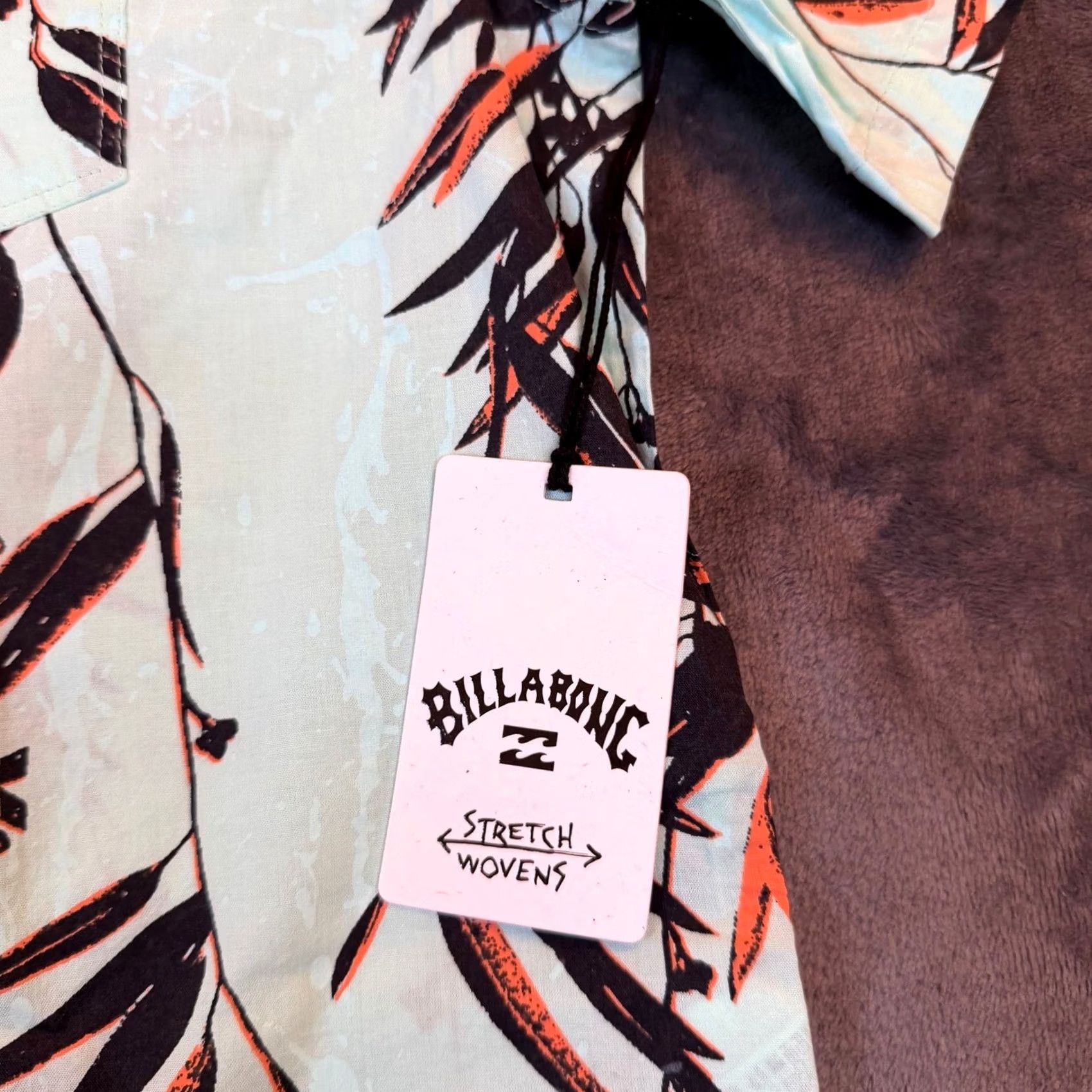 Billabong VINTAGE? No - (not vintage) Shirt Billabong Sundays SS Button Up Mens M Mint Green Floral Stretch NWT Size US M / EU 48-50 / 2 - 4 Thumbnail