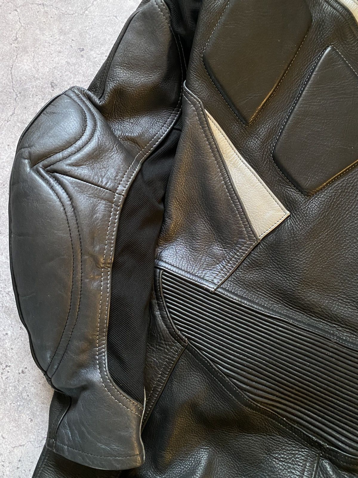 Other Akito One Piece Motorcycle Leather Race Suit Racing 40/50 Size US M / EU 48-50 / 2 - 21 Thumbnail