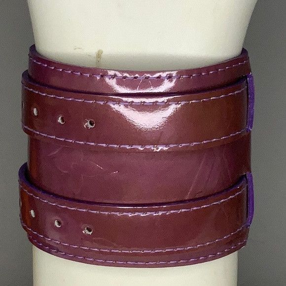 Louis Vuitton Louis Vuitton Wrap Bracelet in Purple Monogram Leather Size ONE SIZE - 1 Thumbnail