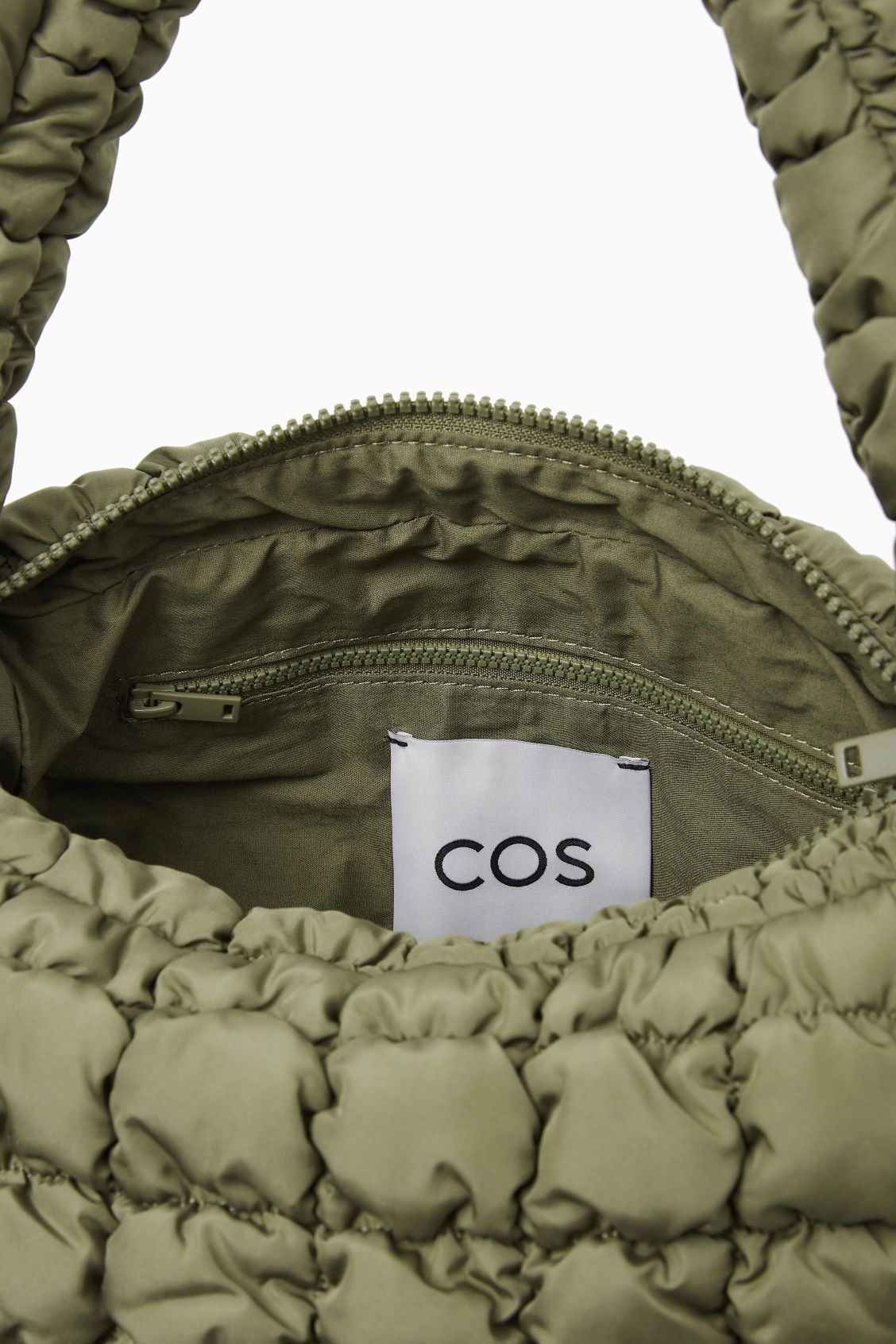 Cos Cos Black quilted cloud mini shoulder bag Size ONE SIZE - 4 Thumbnail