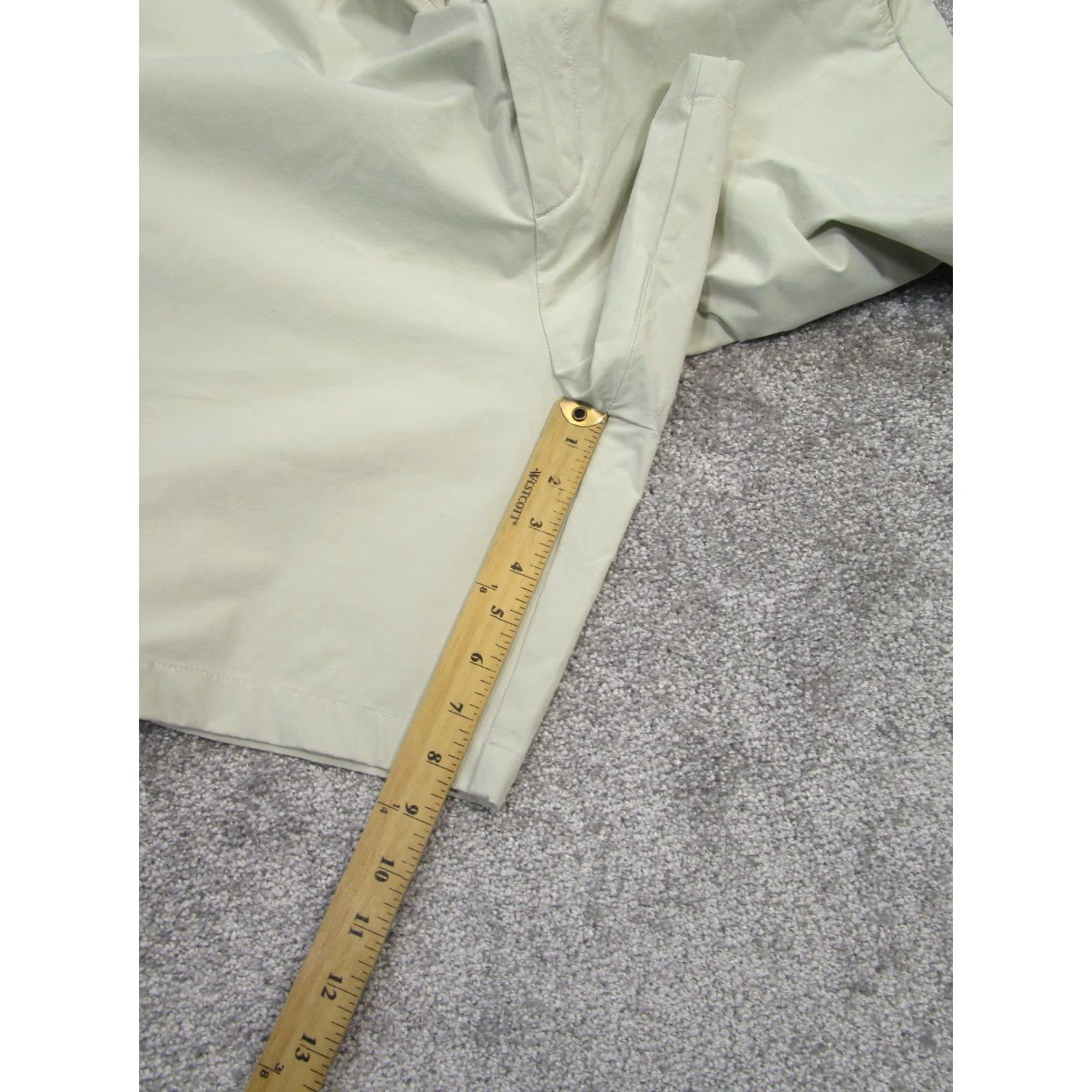 Vineyard Vines Vineyard Vines Shorts Mens 42 On The Go Beige Cotton Nylon Blend 8" Beig e Chino Casual Travel Workwear Men Size US 42 / EU 58 - 4 Thumbnail