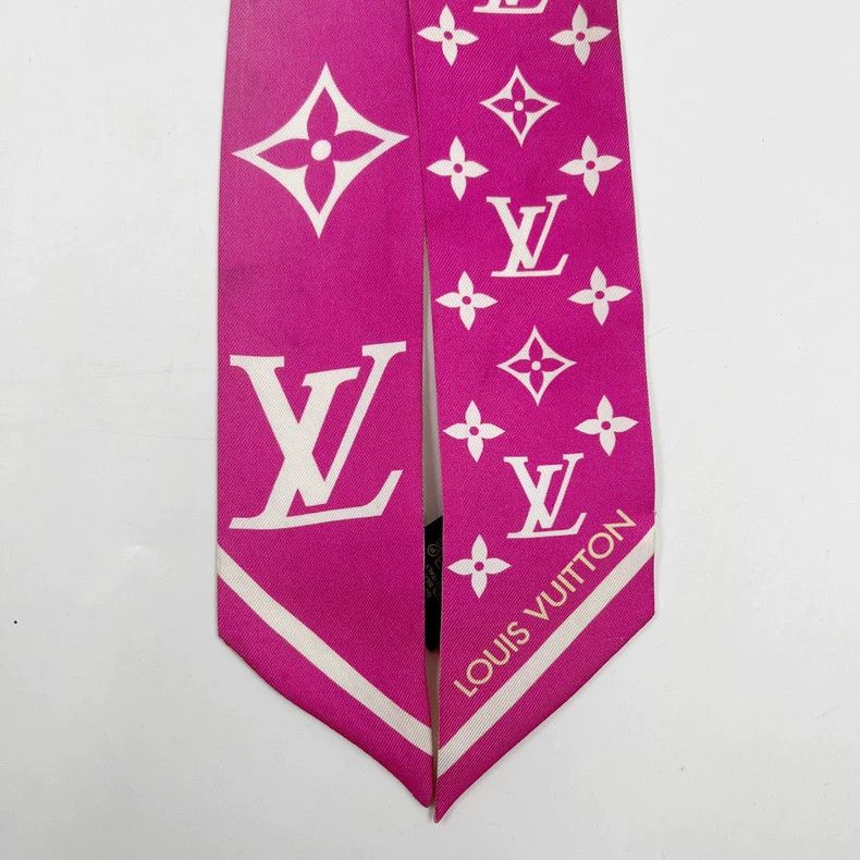 Louis Vuitton Louis Vuitton Cherry Pollen Gradient Scarf 2502-Nextarrow Size ONE SIZE - 5 Thumbnail