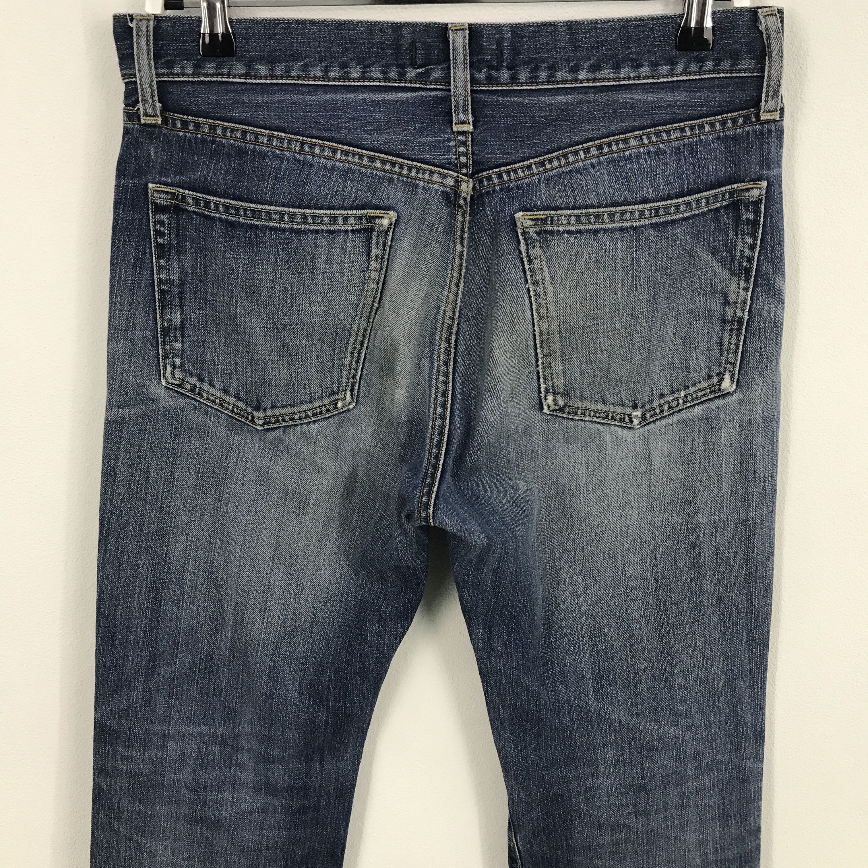 Japanese Brand × Uniqlo Rare uniqlo japan design distressed jeans pants Size US 31 - 5 Thumbnail