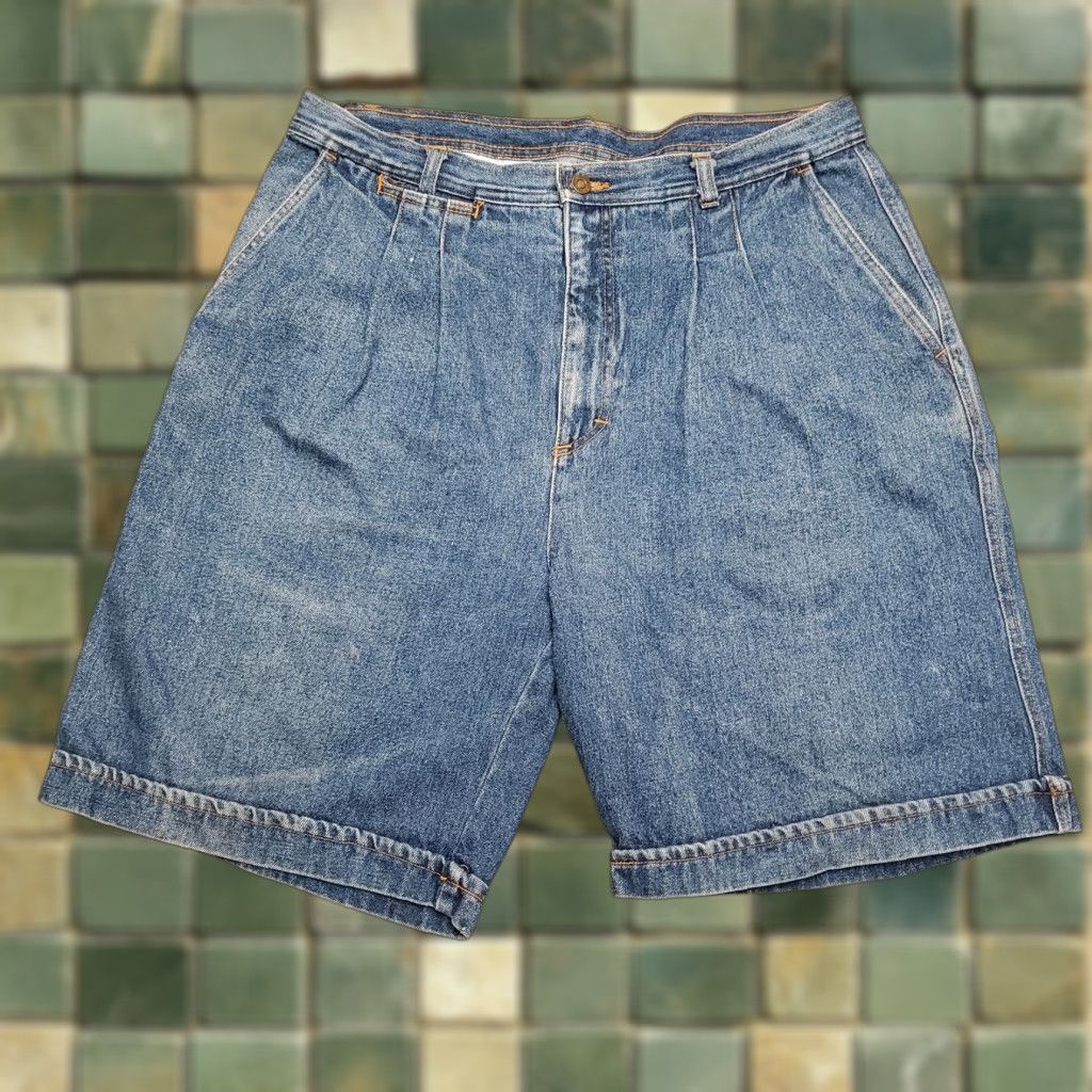Denime VINTAGE Outrigger Bermuda Shorts Men 35 Blue Denim Twill Pleated 100% Cotton Y2K Casual Outdoor Pockets Zip Slant Pocket Mens Size US 35 - 1 Thumbnail