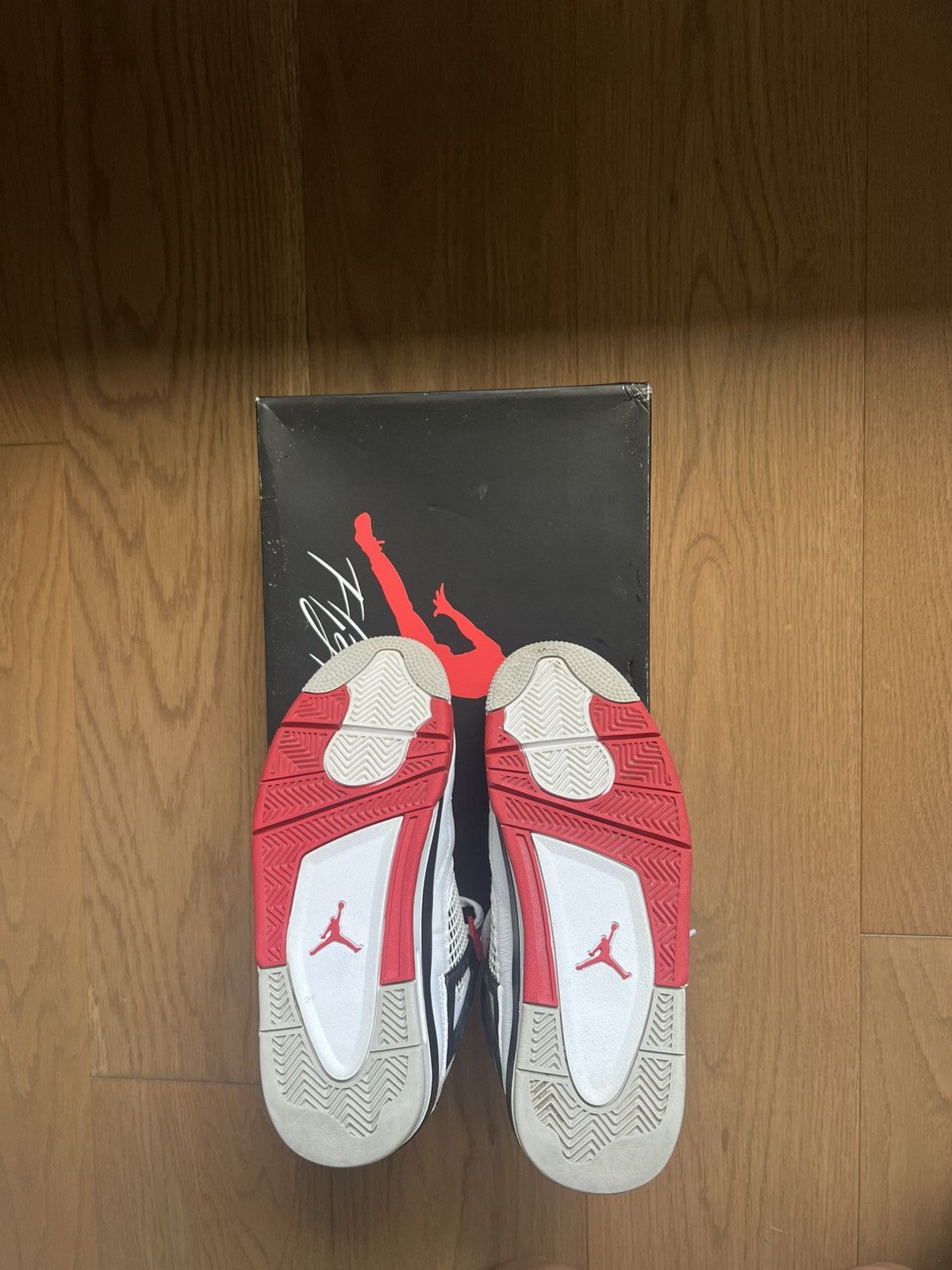 Jordan Brand Jordan 4 Fire Red gs’ Size US 7 / EU 40 - 7 Thumbnail