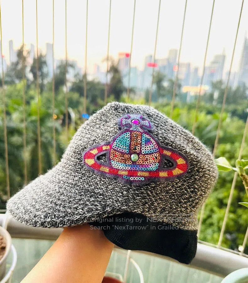 Vivienne Westwood Vivienne Westwood Saturn Knit Cap. Size ONE SIZE - 7 Thumbnail